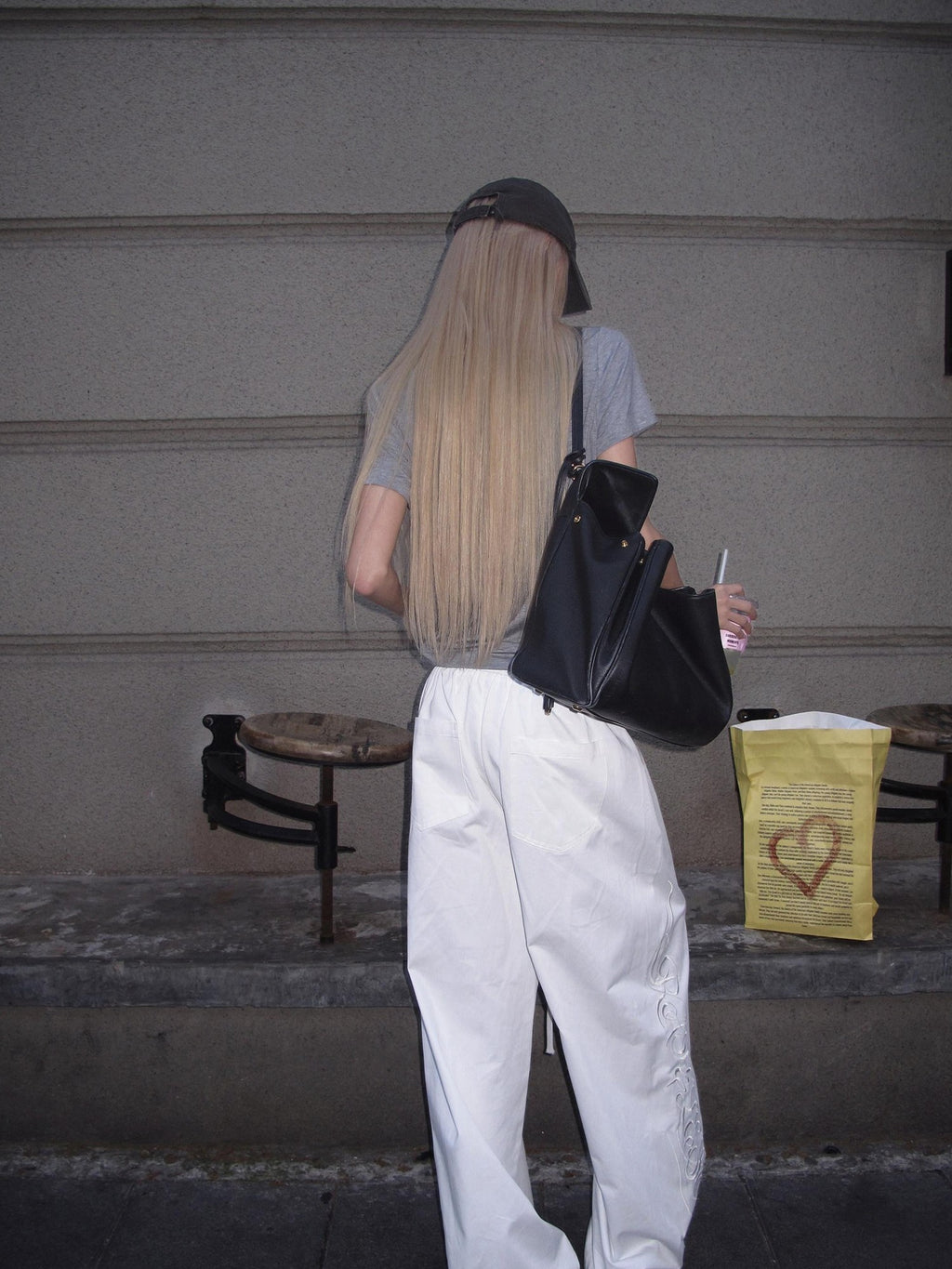 Rase le sol White Letter Embroidered Loose Straight Women's Wide-leg Pants