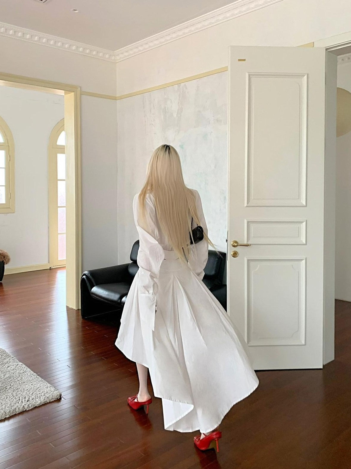 Rase le sol White One Piece Waist Cinching Structured Long Sleeve Women's Blouses