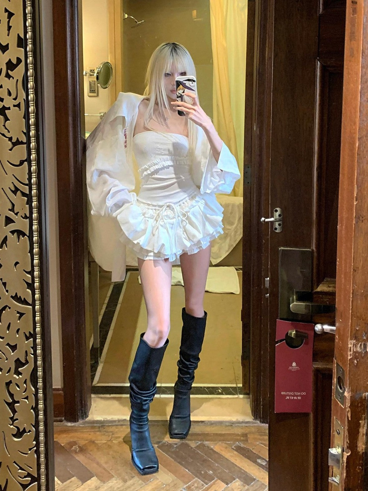 Rase le sol White Pleated Tiered Voluminous Puff A Line Women's Mini Skirts