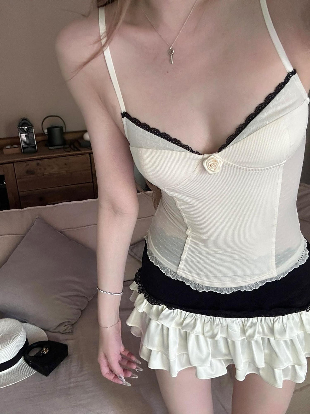 Rase le sol White Rose Lace Trim Mesh Panel Women's Sheer Lace Mesh Camisoles