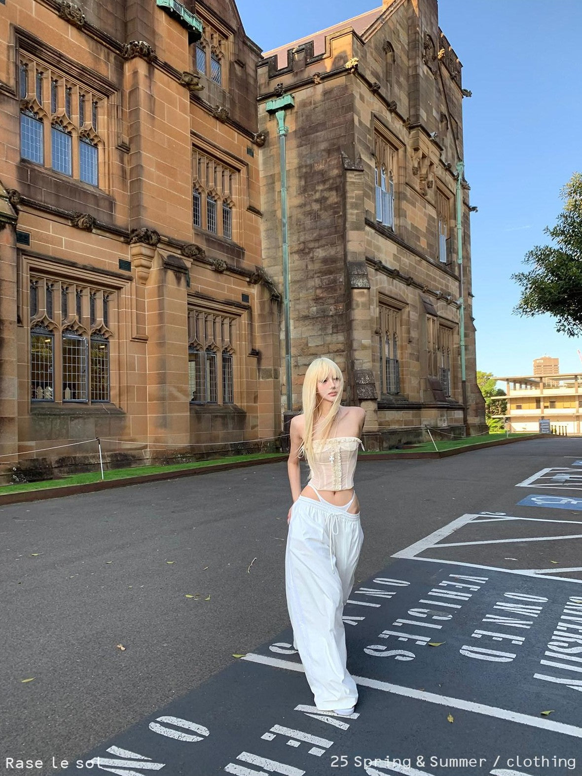 Rase le sol White Spliced Waistband Relaxed Floor Length Women's Wide-leg Pants
