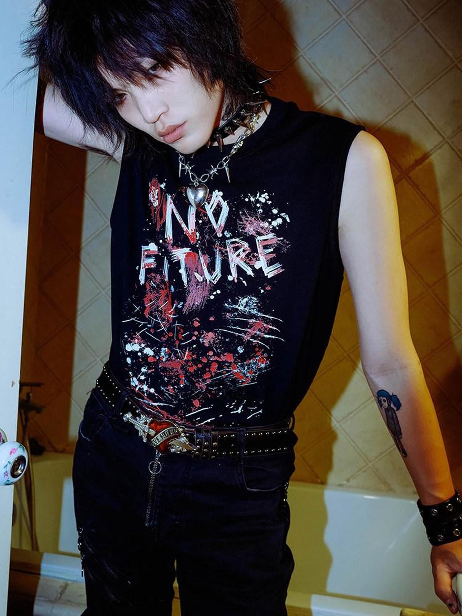 RebelSeed Black Distressed Punk Heat Transfer Character Women's Cotton Tank Tops
