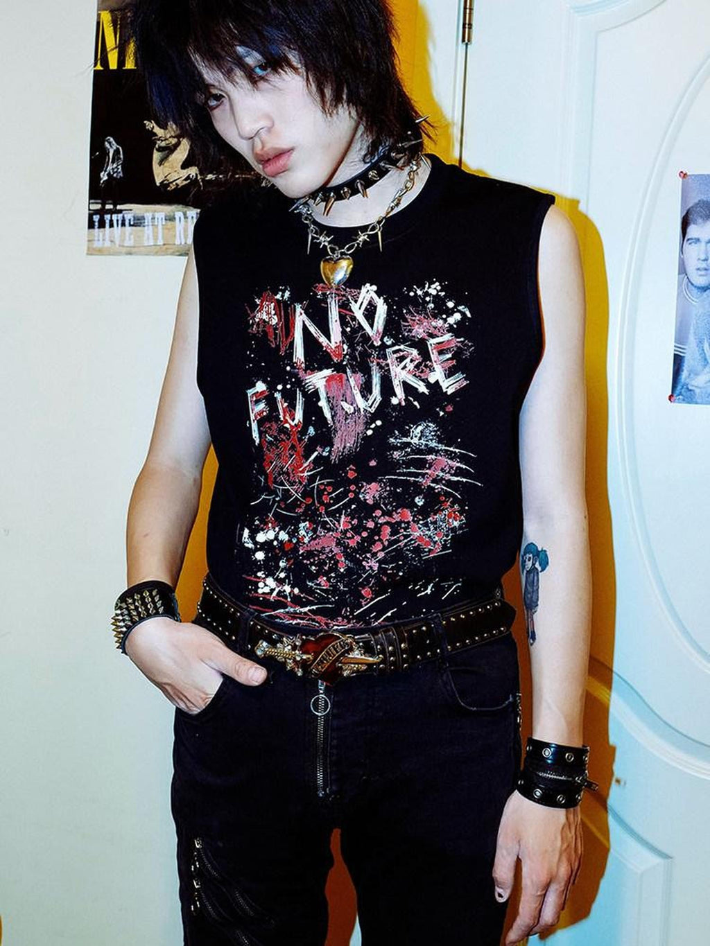 RebelSeed Black Distressed Punk Heat Transfer Character Women's Cotton Tank Tops