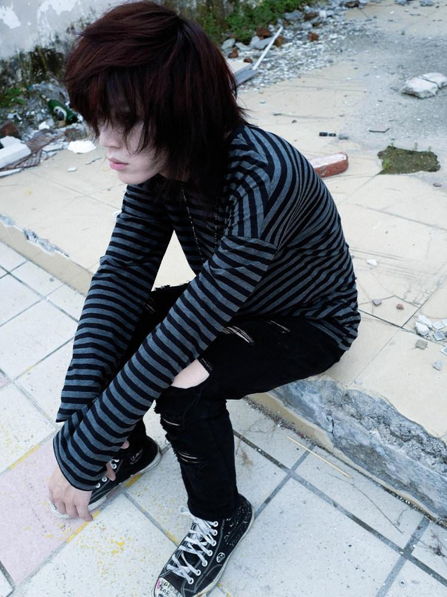 RebelSeed Black Grey Striped Emo Drop Shoulder Women's Cotton Long Sleeve T-shirts