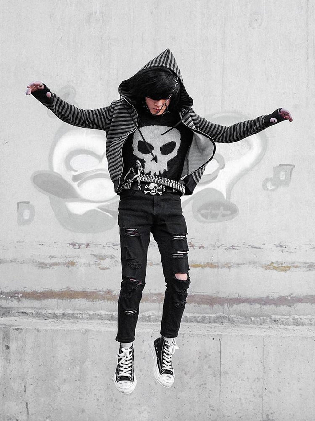 RebelSeed Black Grey Striped Gel Print Patch Pockets Women's Cotton Zip-up Hoodies