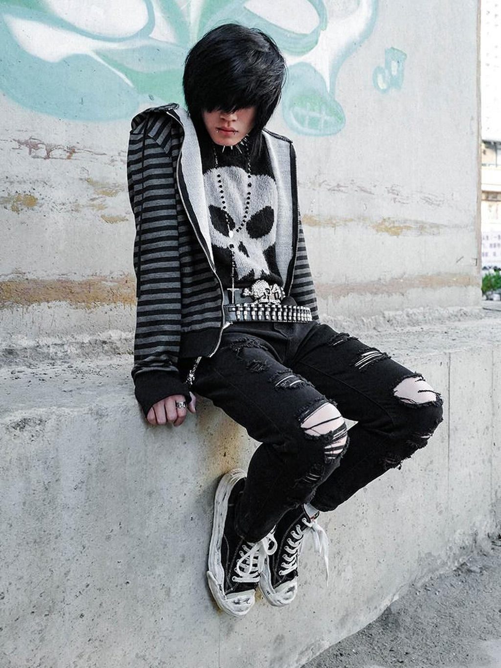 RebelSeed Black Grey Striped Gel Print Patch Pockets Women's Cotton Zip-up Hoodies