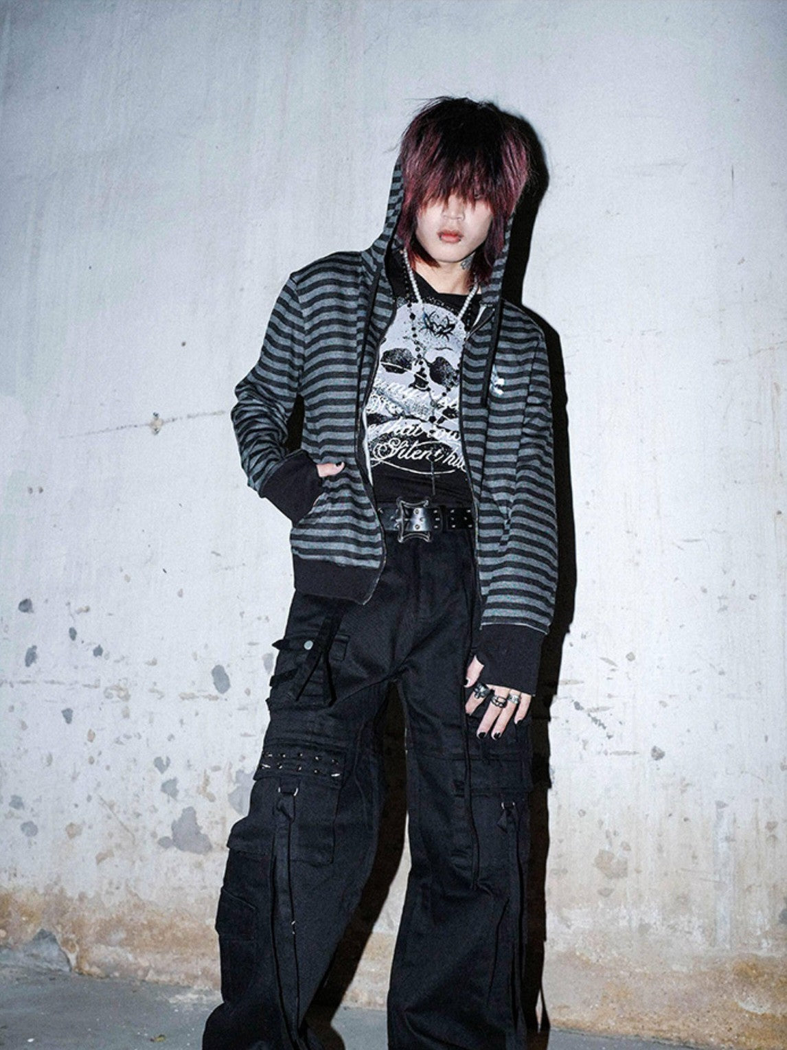 RebelSeed Black Grey Striped Gel Print Patch Pockets Women's Cotton Zip-up Hoodies