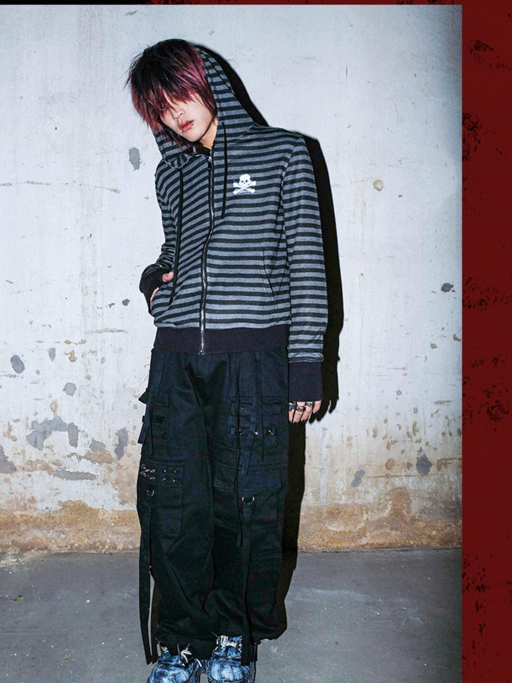 RebelSeed Black Grey Striped Gel Print Patch Pockets Women's Cotton Zip-up Hoodies