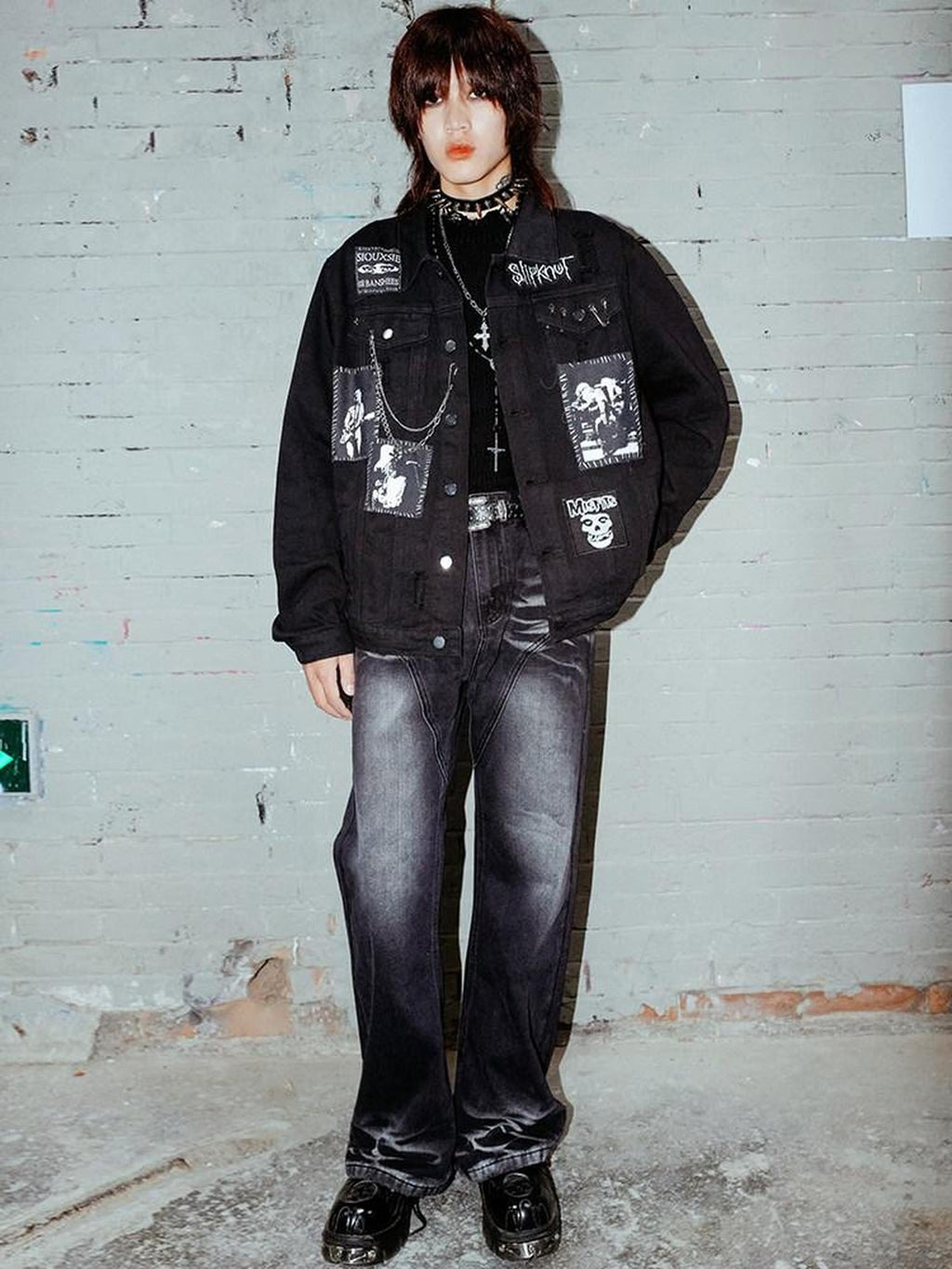 RebelSeed Black Patch Ripped Chain Loose Fit Lapel Collar Women's Cotton Denim Jackets