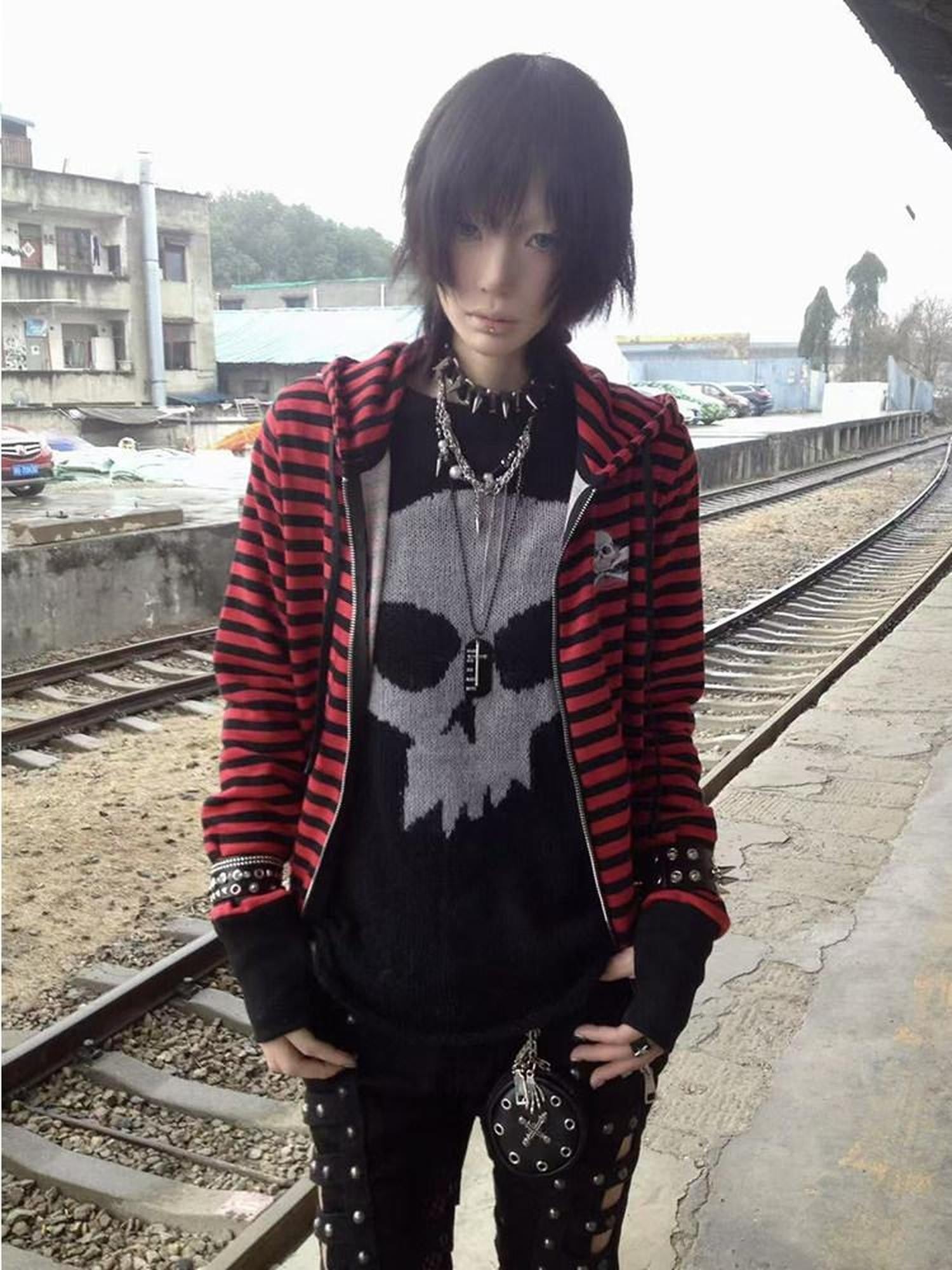 RebelSeed Black Red Striped Washed Print Women's Cotton Zip-up Hoodies
