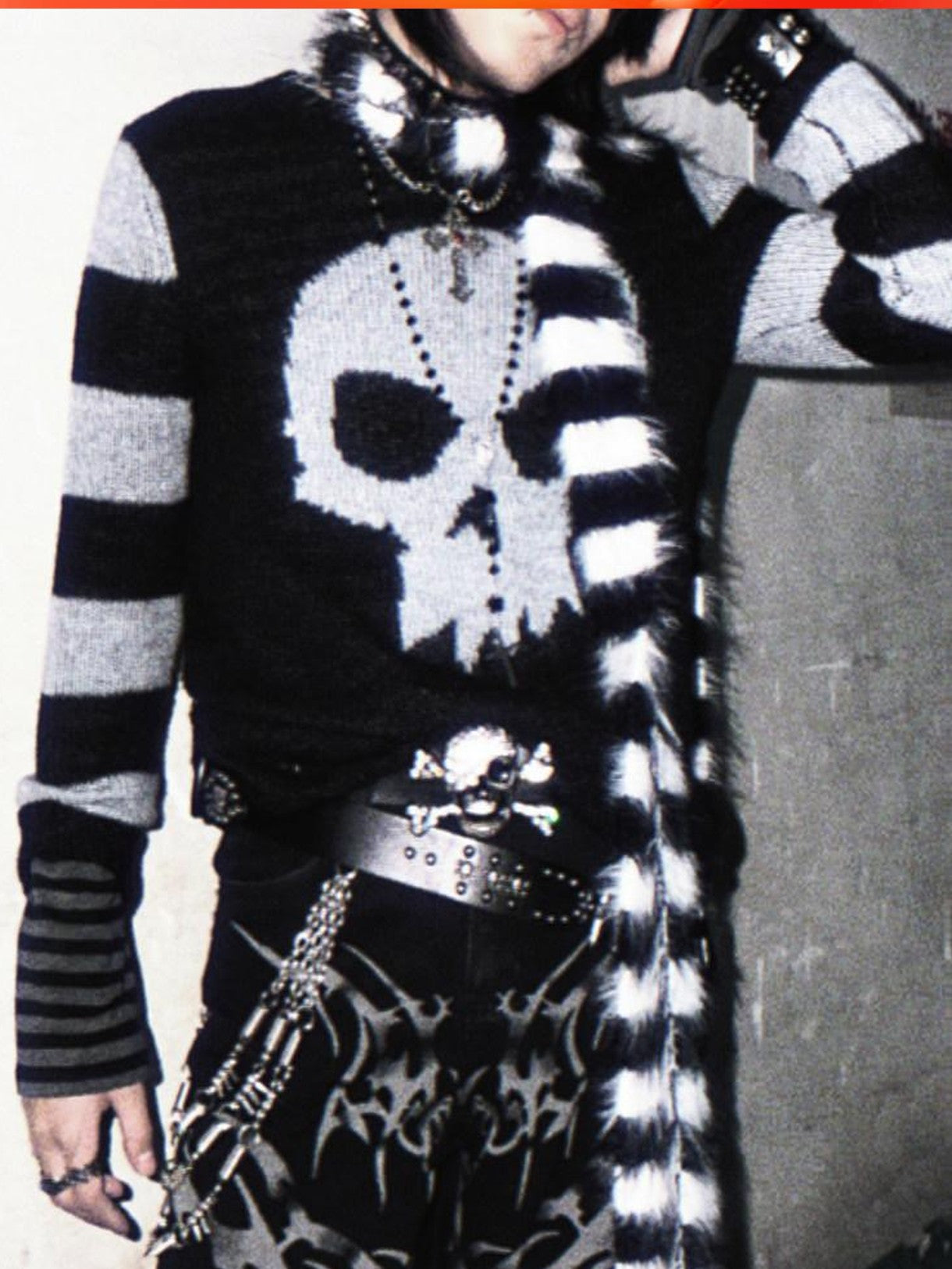 RebelSeed Black White Striped Knitted Long Subculture Women's Polyester Scarves & Shawls