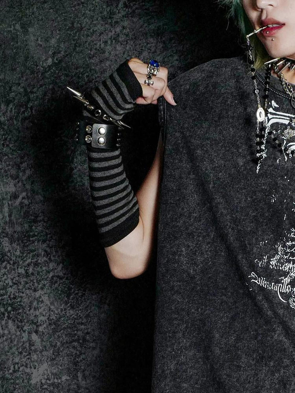 RebelSeed Dark Punk Striped Sleeve Fishnet Fingerless Women's Spandex Gloves & Mittens