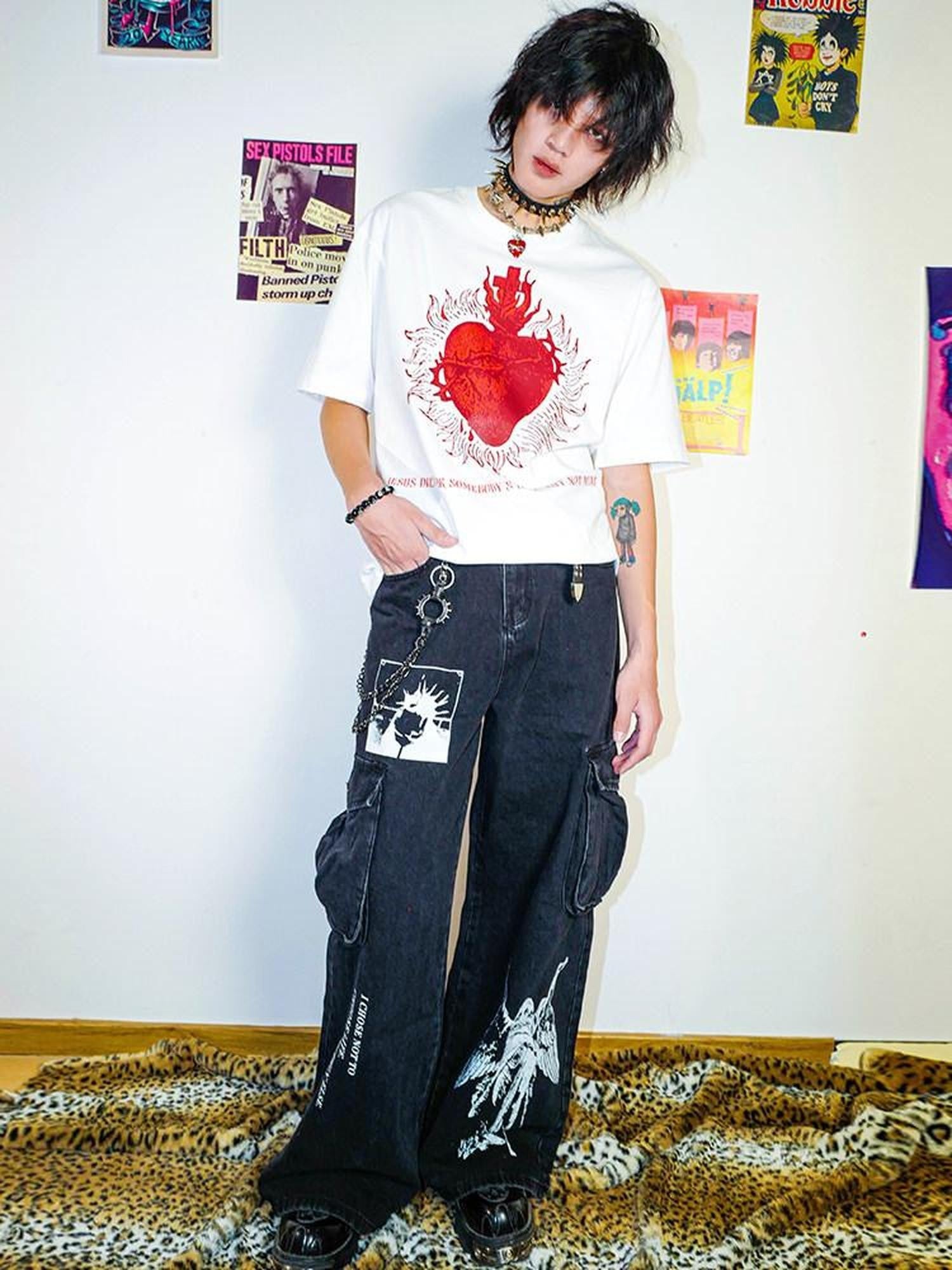 RebelSeed Distressed Raw Hem Heat Transfer Print Women's Cotton Short Sleeve T-shirts