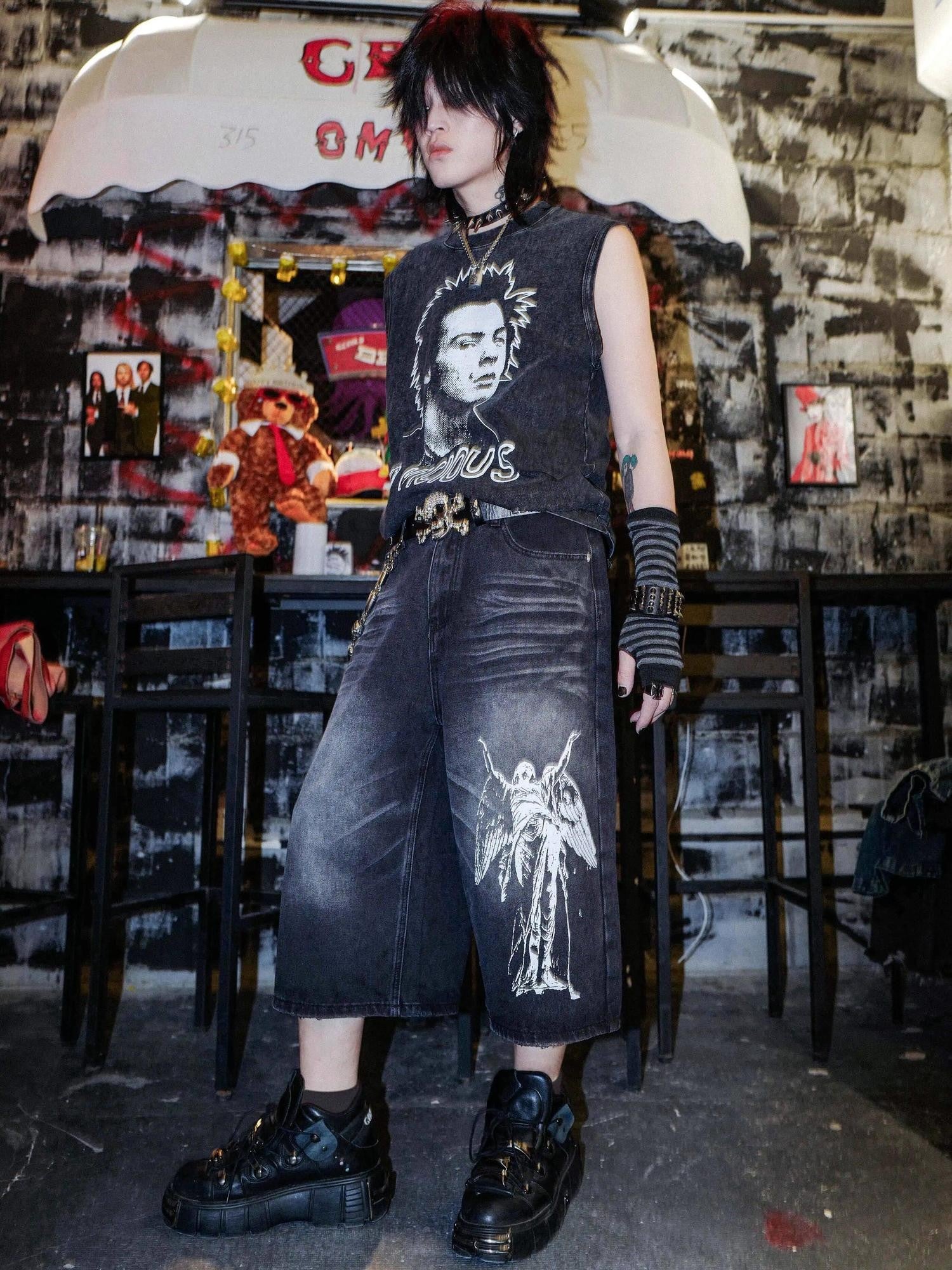 RebelSeed Edgy Dark Subculture Loose Straight Women's Denim Cropped Jeans