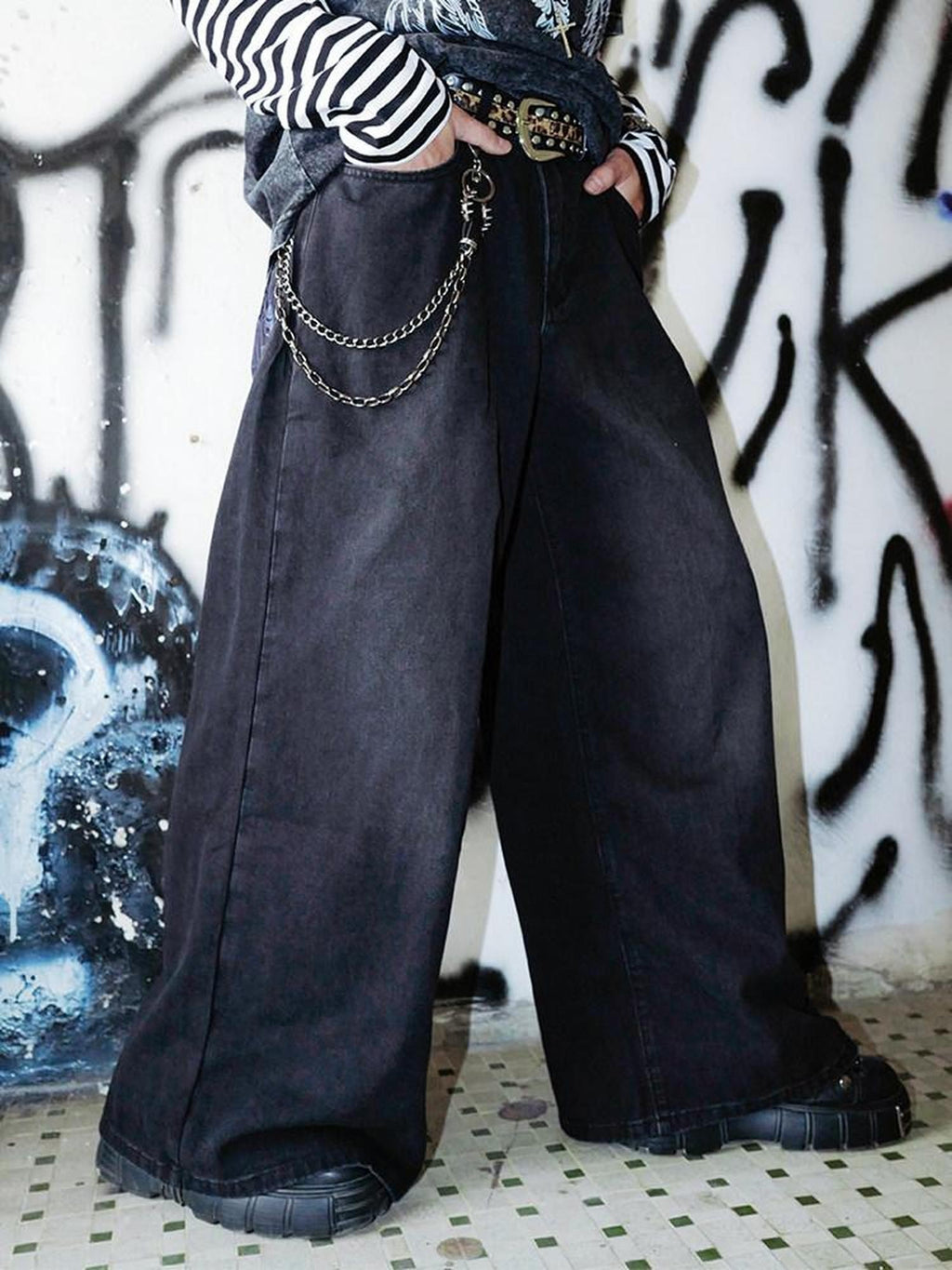 RebelSeed Gray Distressed Snow Wash Tie Detail Women's Denim Wide-leg Jeans