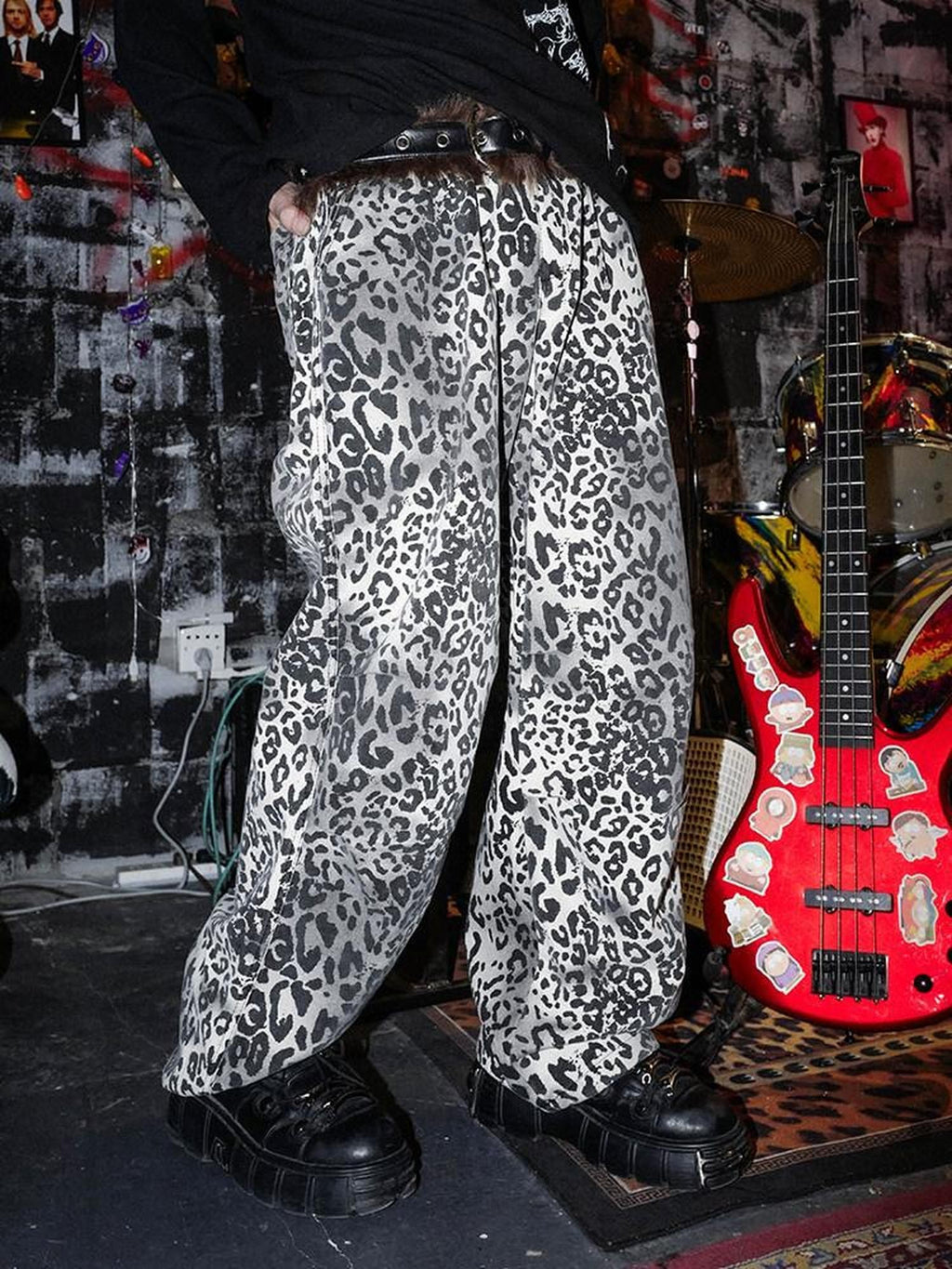 RebelSeed Mottled Leopard Paratrooper Elastic Waist Topstitch Women's Cotton Wide-leg Pants