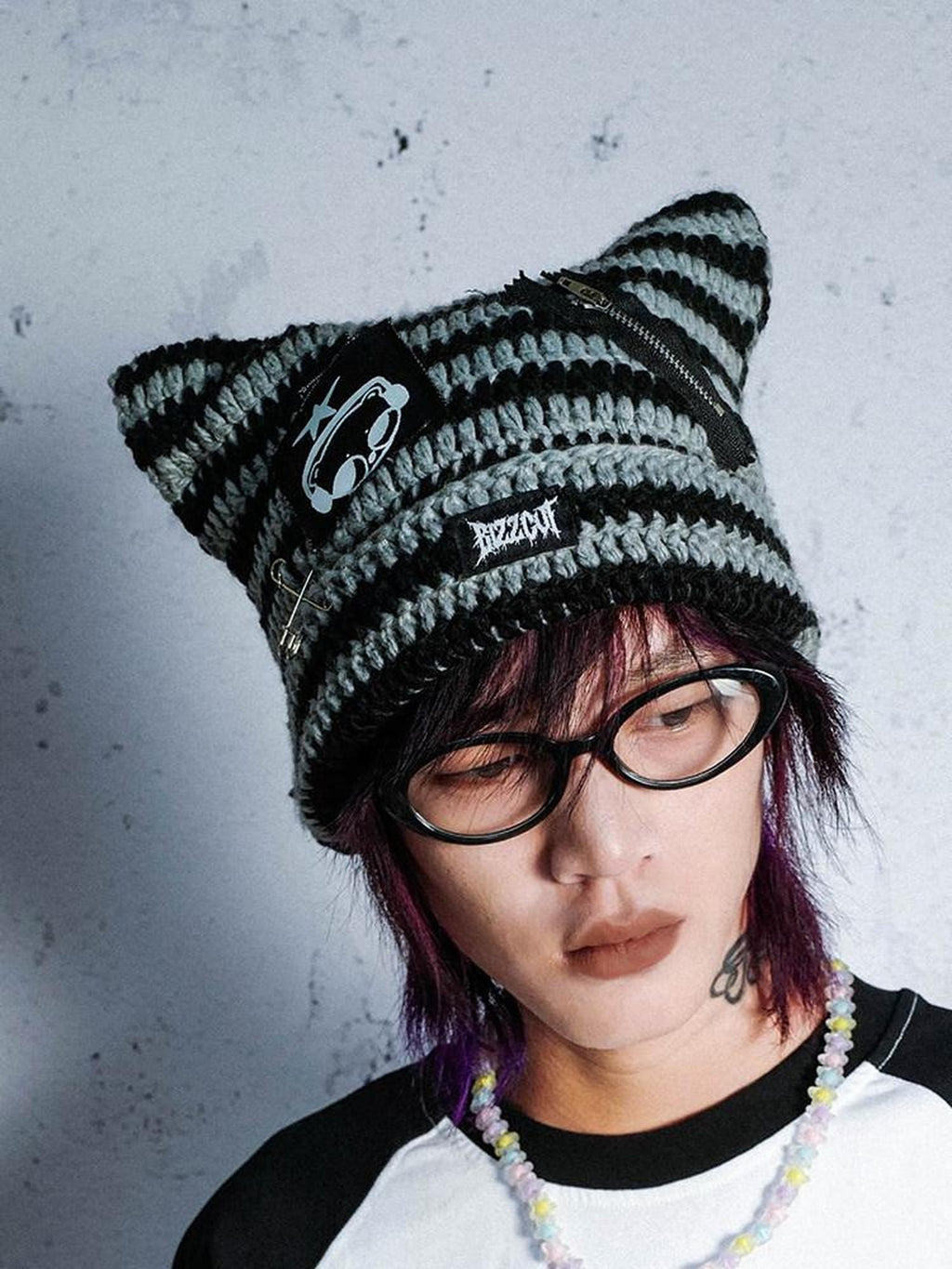 RebelSeed Punk Cat Applique Chain Pin Striped Women's Knitted Acrylic Beanies