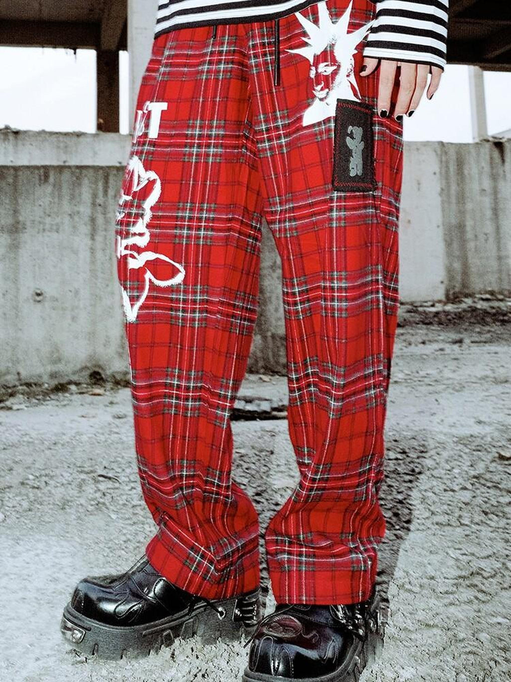 RebelSeed Red Plaid Punk Distressed Topstitch Loose Women's Denim Straight-leg Pants