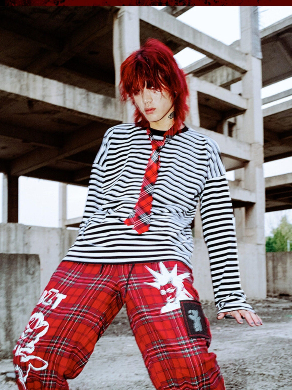 RebelSeed Red Plaid Punk Distressed Topstitch Loose Women's Denim Straight-leg Pants