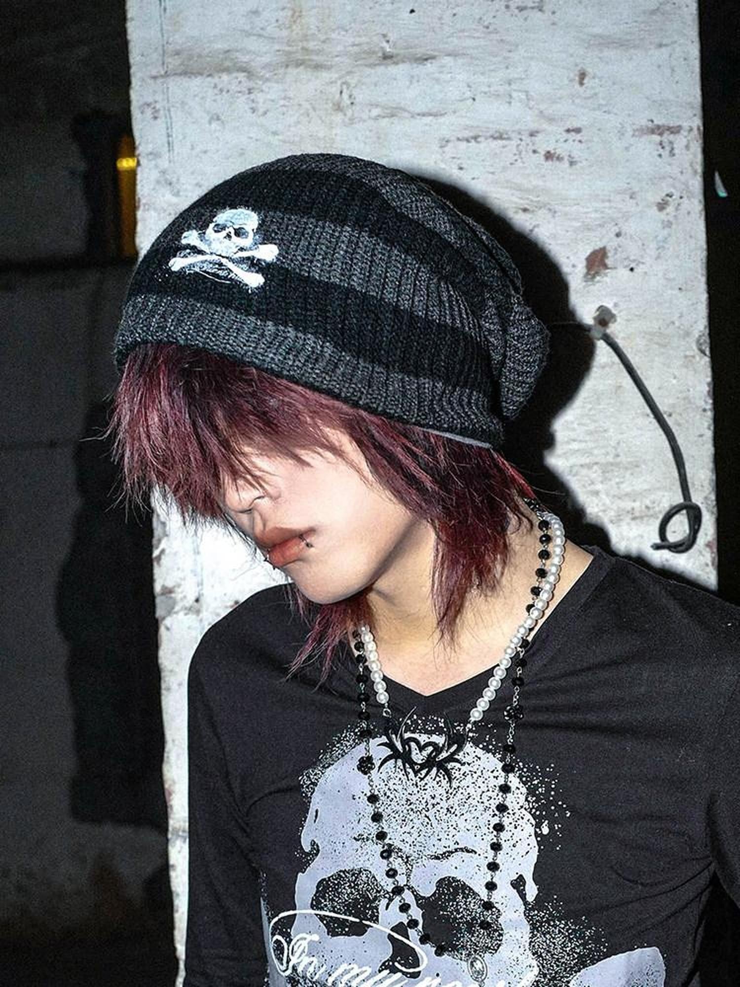 RebelSeed Skull Pattern Retro Rolled Edge Knit Slouch Women's Acrylic Beanies