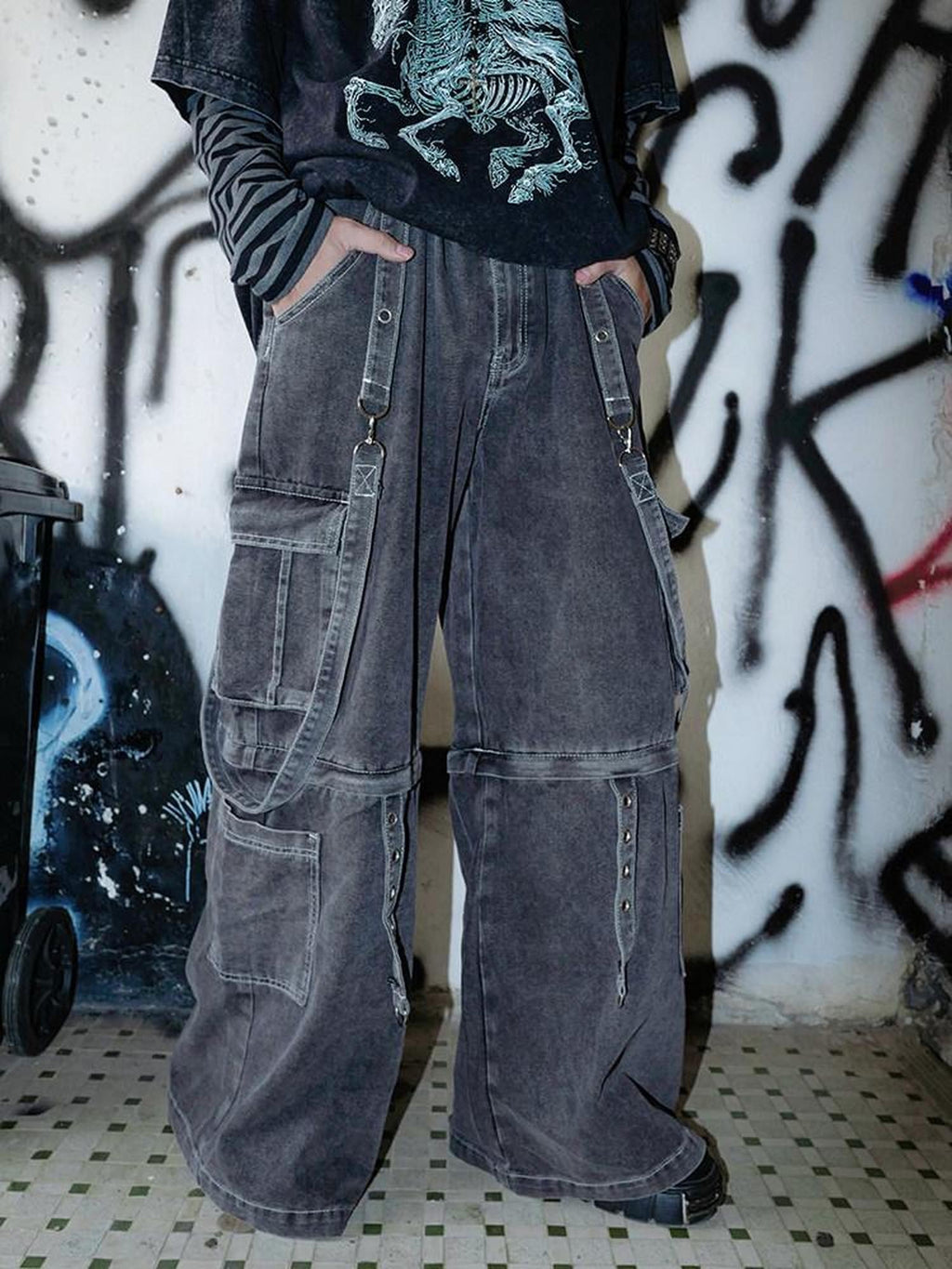 RebelSeed Snowflake Embroidered Strap Punk Women's Distressed Denim Wide-leg Jeans
