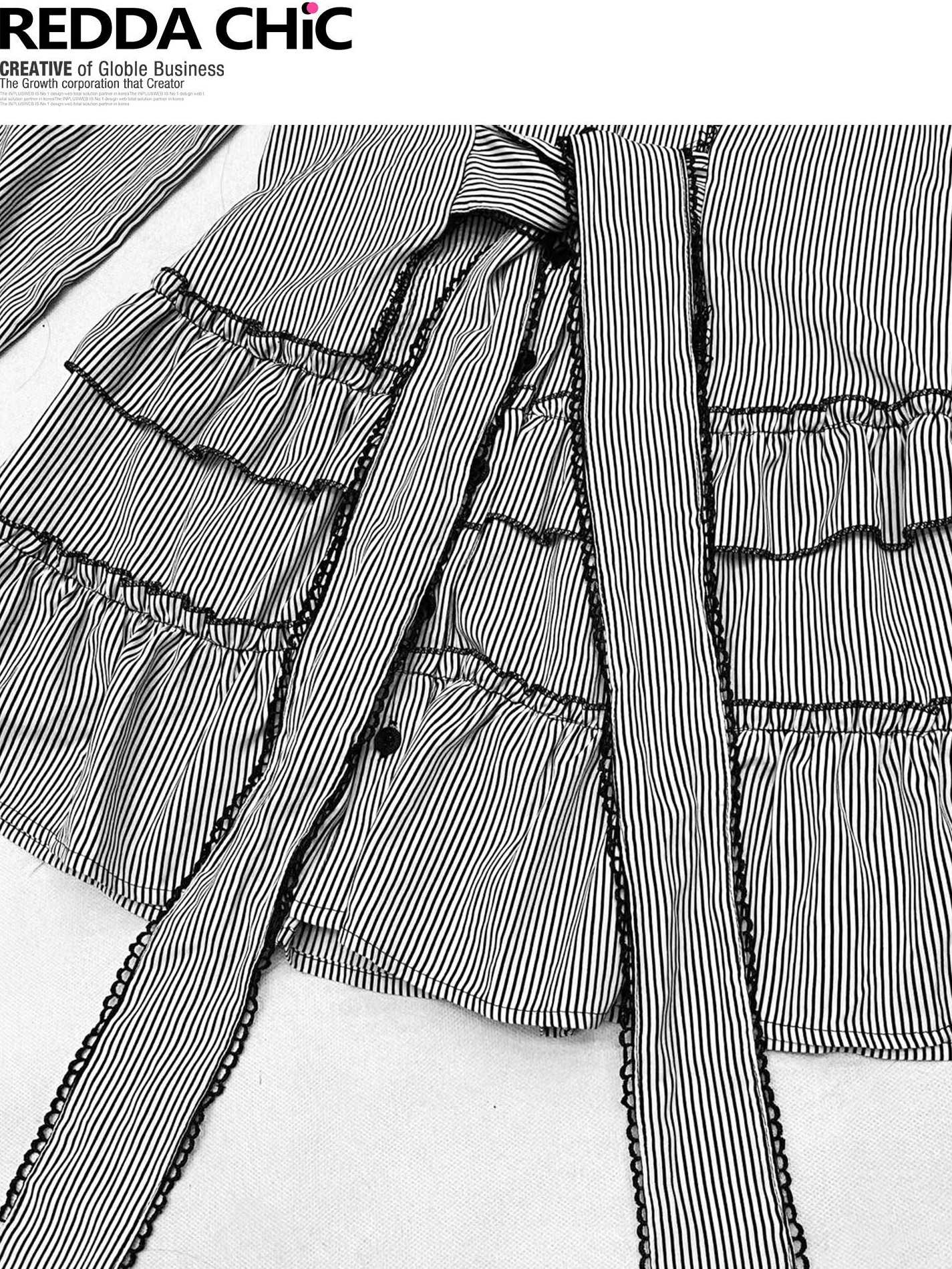 ReddaChic Shape Retaining Gothic Slim Lace Patchwork Striped Black Women Flare Jeans