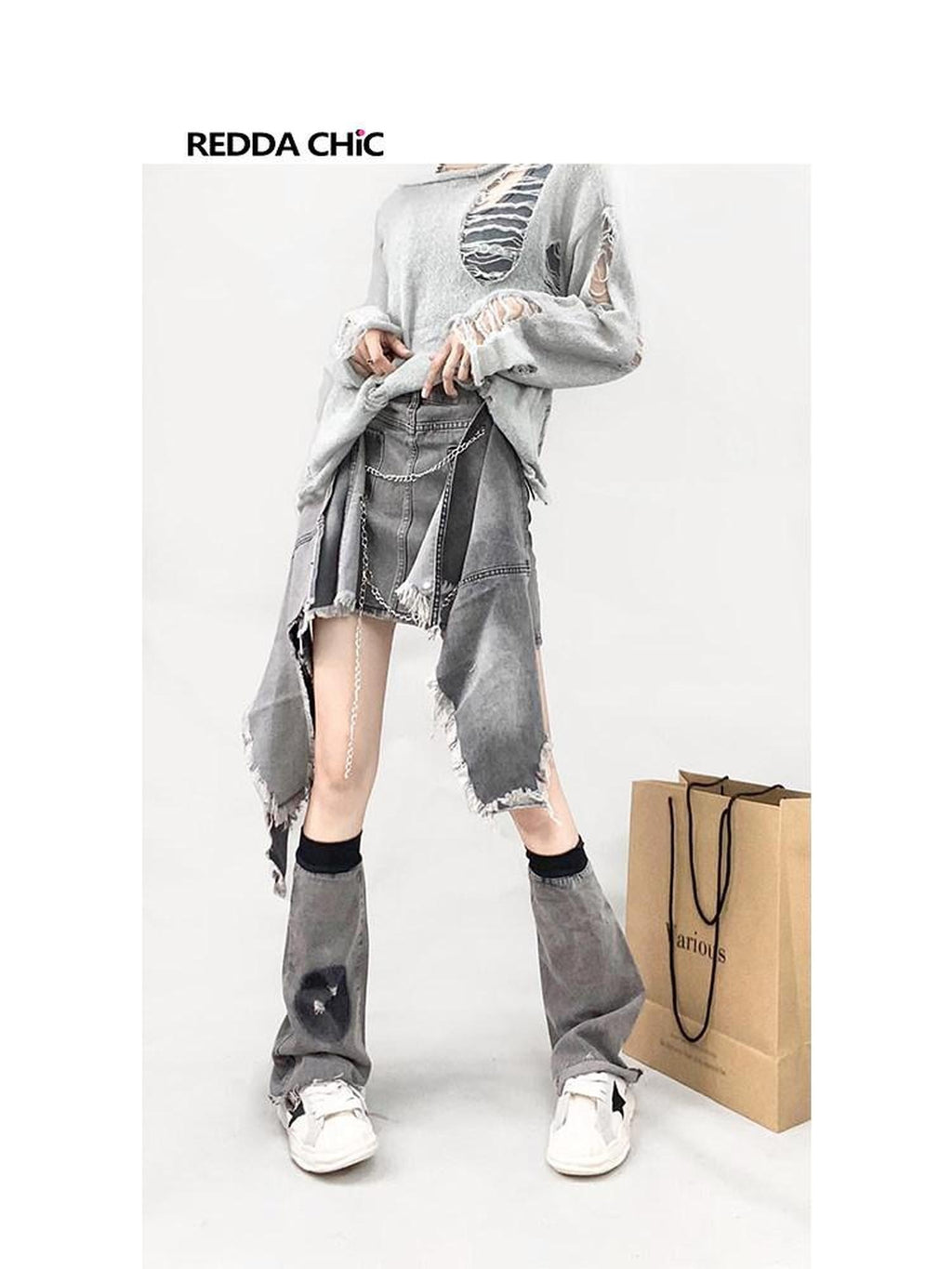 ReddaChic Smiley Print Gray Slouchy Oversized Women Casual Insulated Puffer Jackets