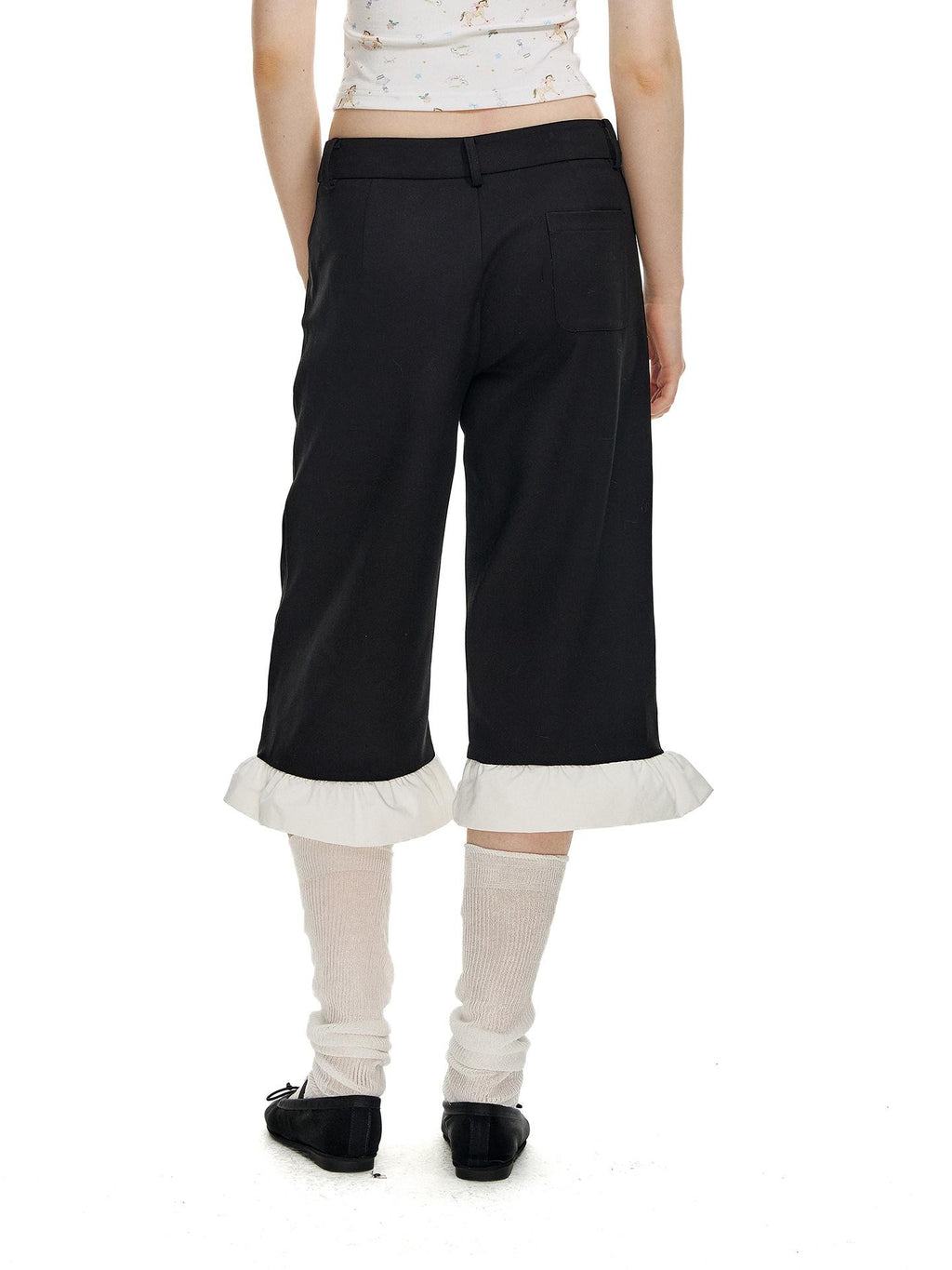 Romance Nanci Cute Floral Ruffle Natural Waist Button Straight Women's Polyester Capri Pants