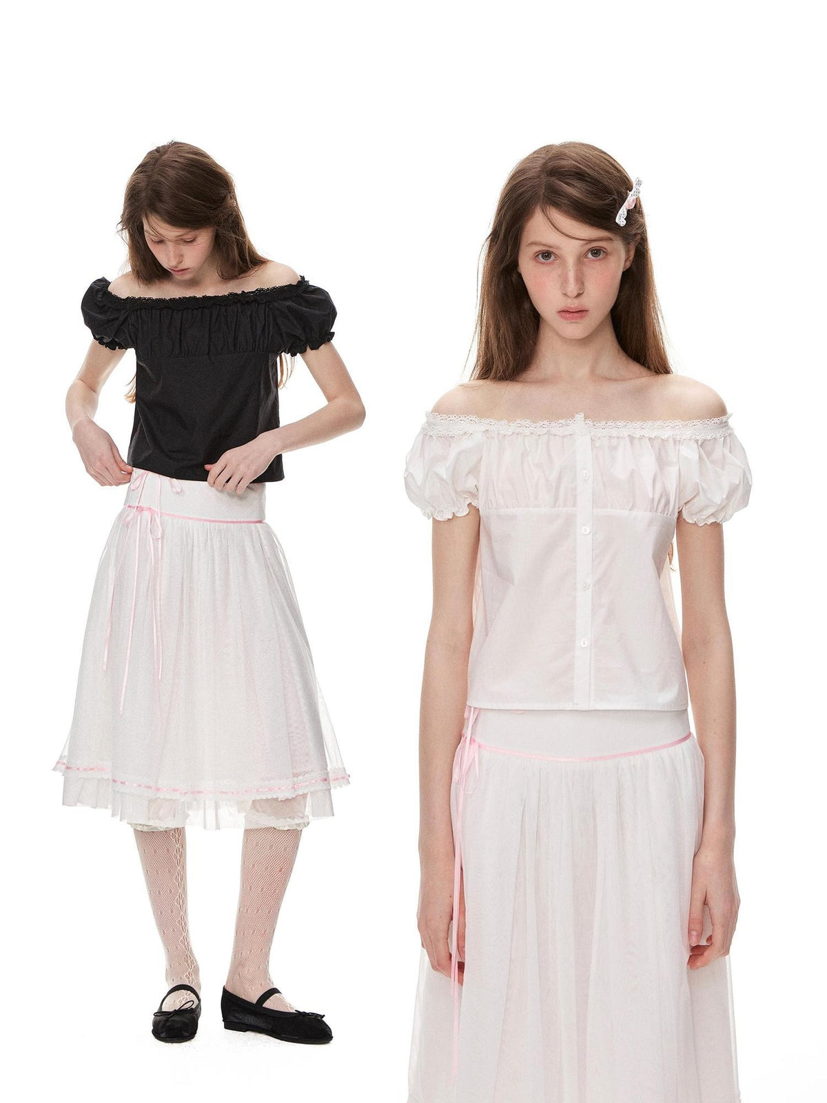 Romance Nanci Reversible Black White Two Tone Cropped Pleated Women's Short Sleeve T-shirts
