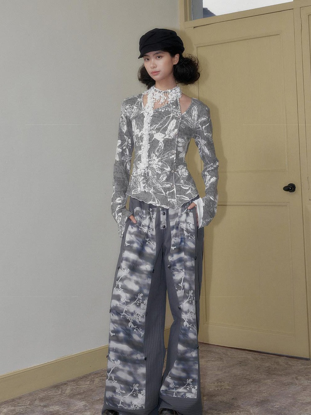 SENSELF Beige Gray Asymmetrical Print Diagonal Placket Women's Knit Long Sleeve T-shirts