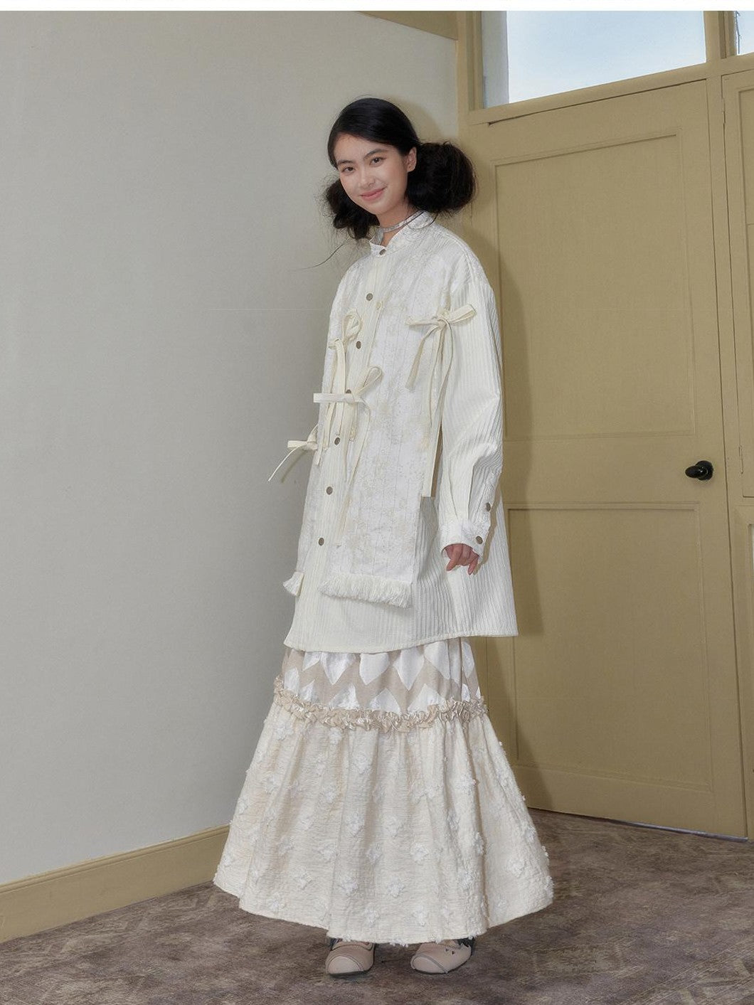 SENSELF Beige Lustrous Vintage Lace Ruffled Women's Cotton Linen Tiered Skirts