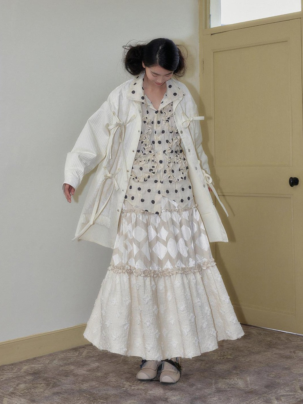 SENSELF Beige Lustrous Vintage Lace Ruffled Women's Cotton Linen Tiered Skirts