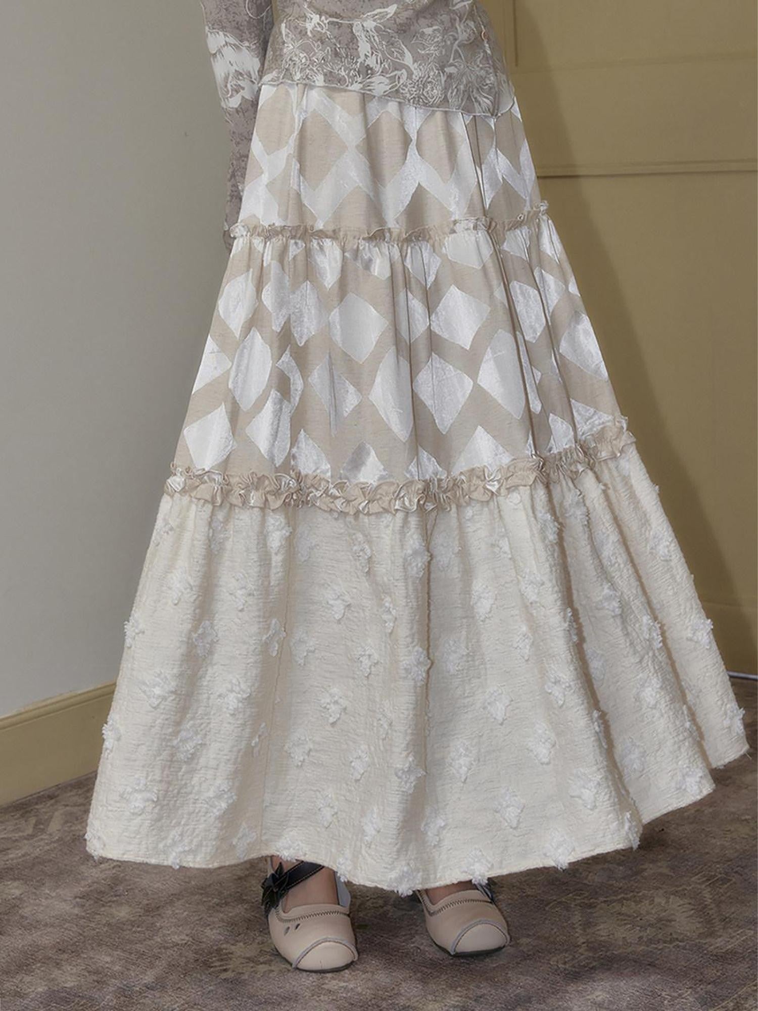 SENSELF Beige Lustrous Vintage Lace Ruffled Women's Cotton Linen Tiered Skirts