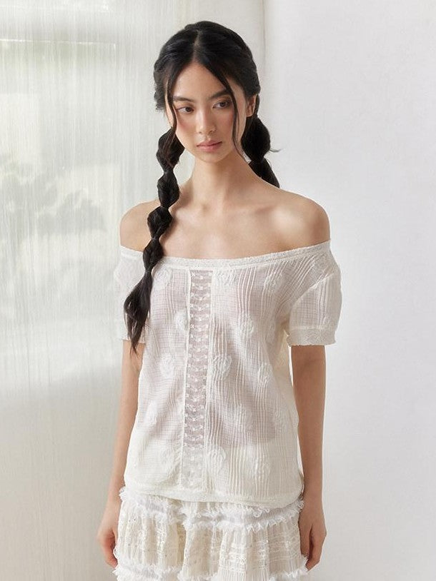 SENSELF Beige Vintage Ruched Floral Patchwork Cutout Women's Off-shoulder T-shirts