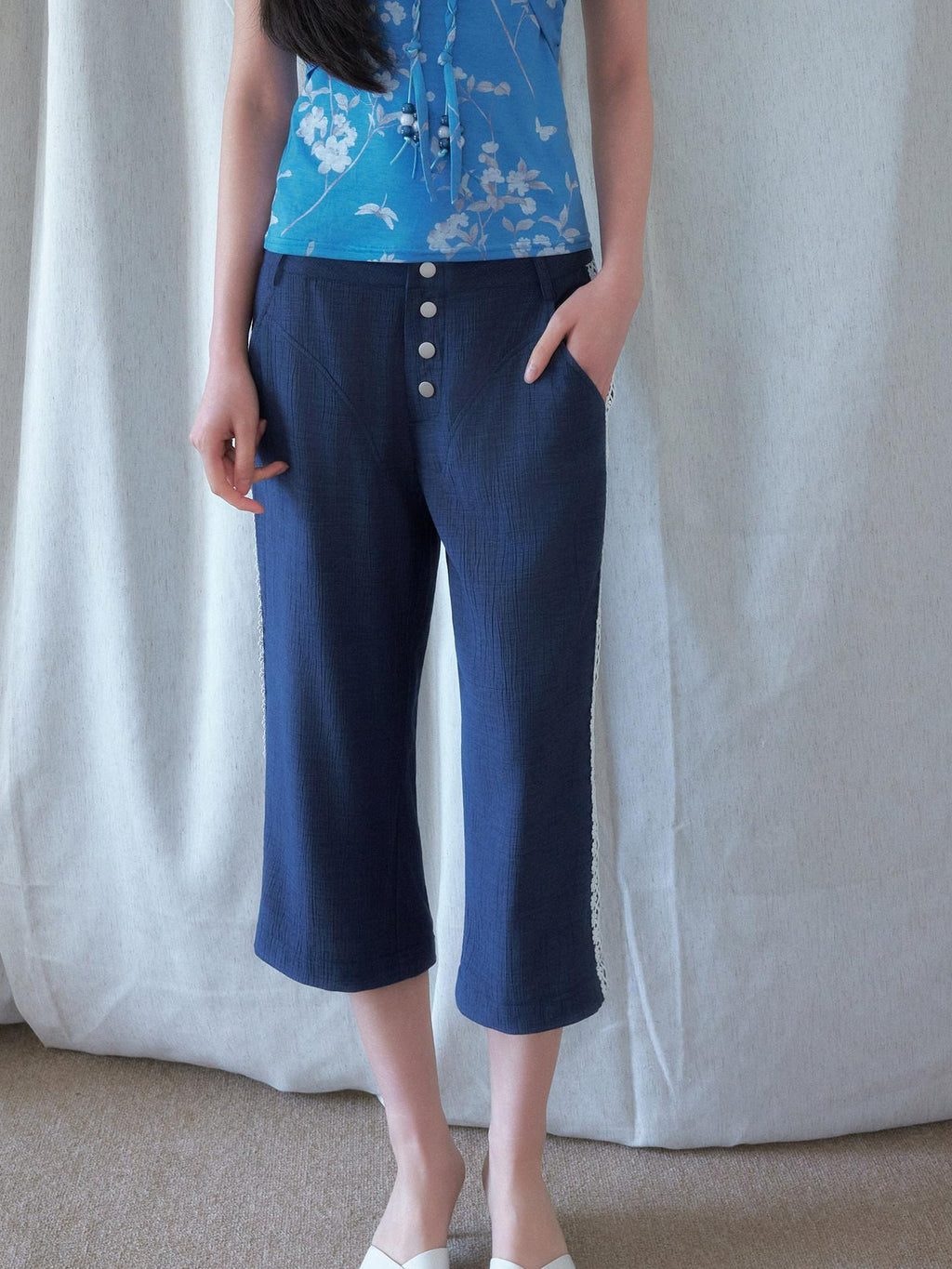 SENSELF Brown Navy Vintage Striped Textured Low Waist Slight Flare Women's Capri Pants