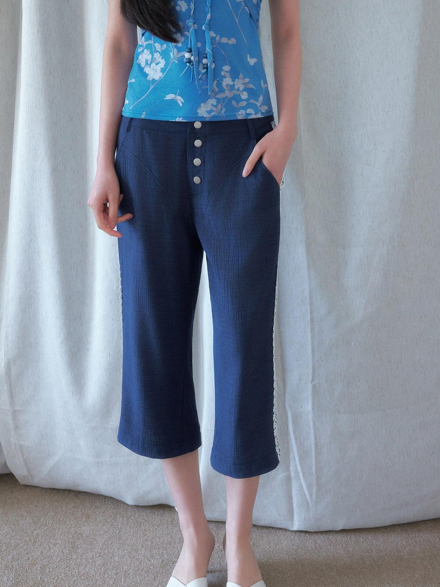 SENSELF Brown Navy Vintage Striped Textured Low Waist Slight Flare Women's Capri Pants