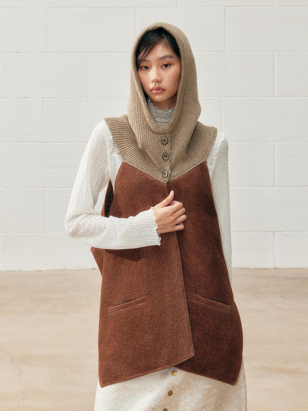 SENSELF Brown Vintage Hooded Loose Mid Length Layering Women's Polyester Vests
