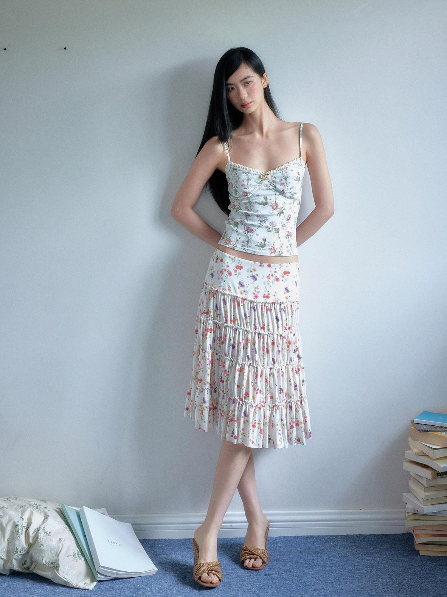 SENSELF Cream Vintage Floral Print Lace Trim Low Waist Women's Tiered Skirts