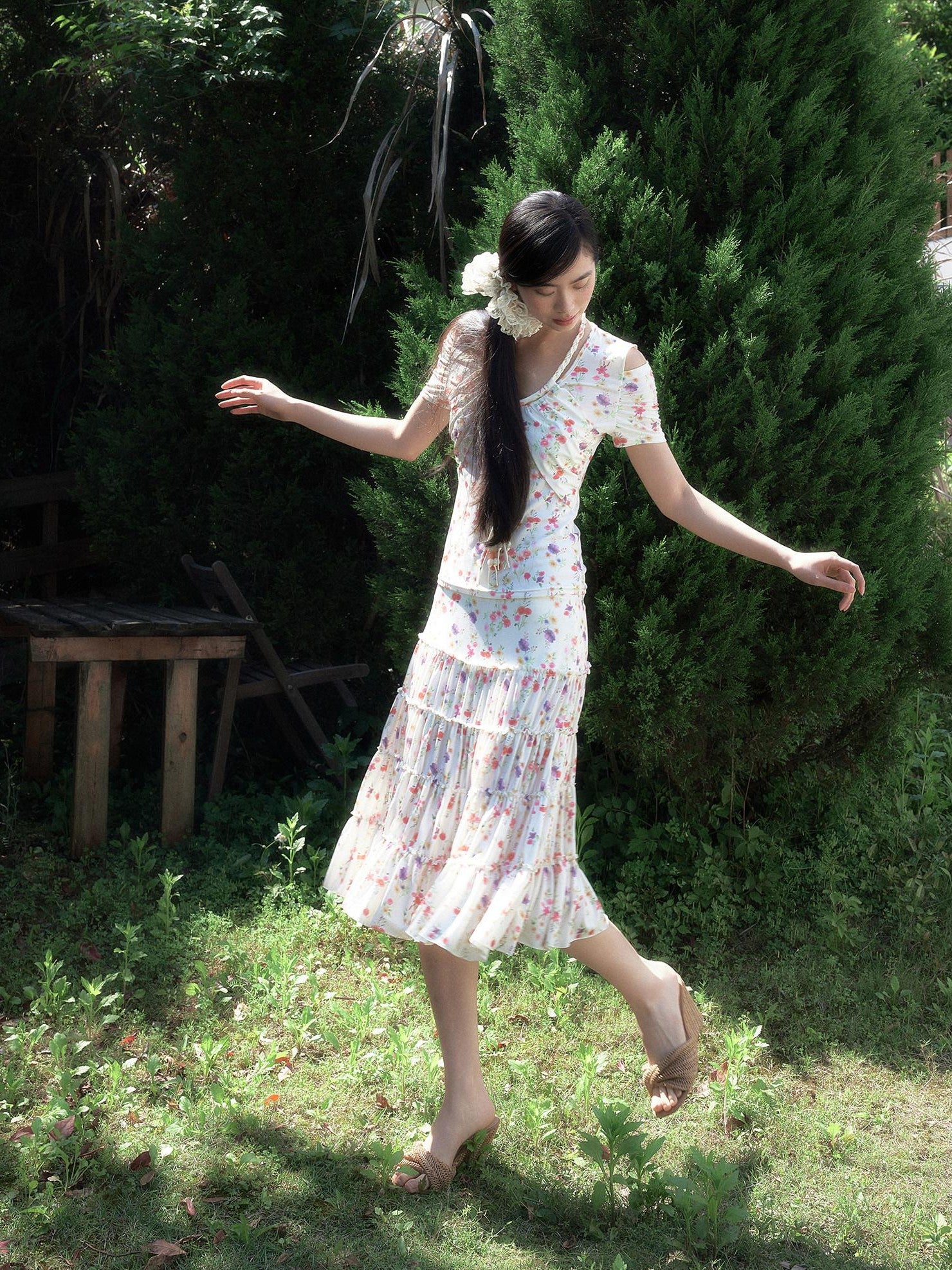SENSELF Cream Vintage Floral Print Lace Trim Low Waist Women's Tiered Skirts