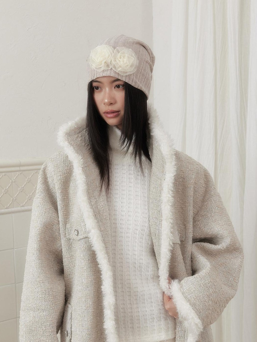 SENSELF Cream Vintage Fur Collar Aged Cocoon Women's Textured Wool Long Coats