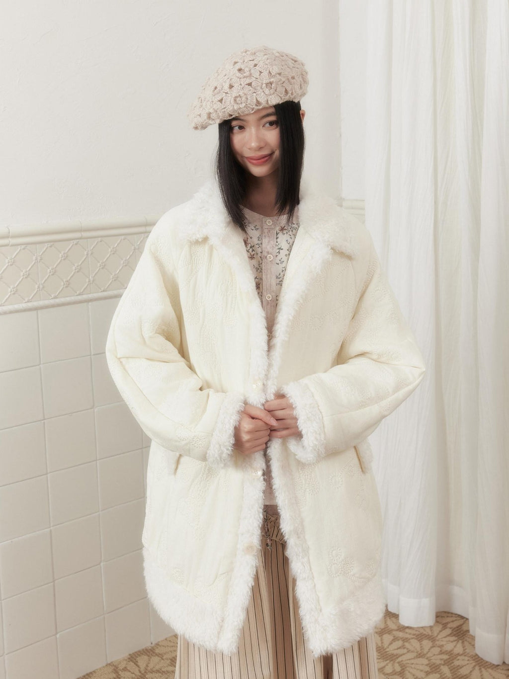 SENSELF Faux Fur Trim Embroidered New Chinese Style Women's Quilted Puffer Jackets