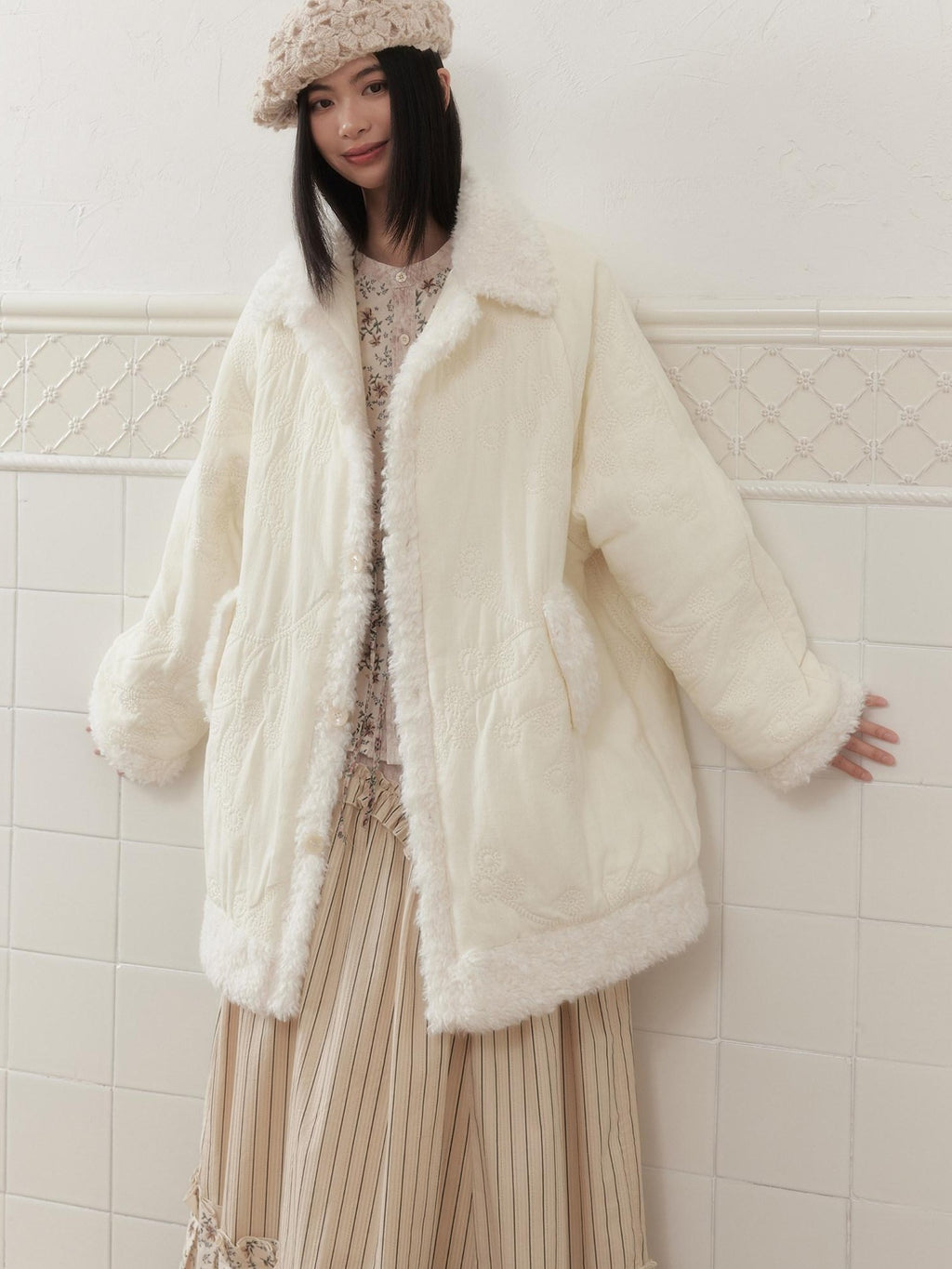 SENSELF Faux Fur Trim Embroidered New Chinese Style Women's Quilted Puffer Jackets