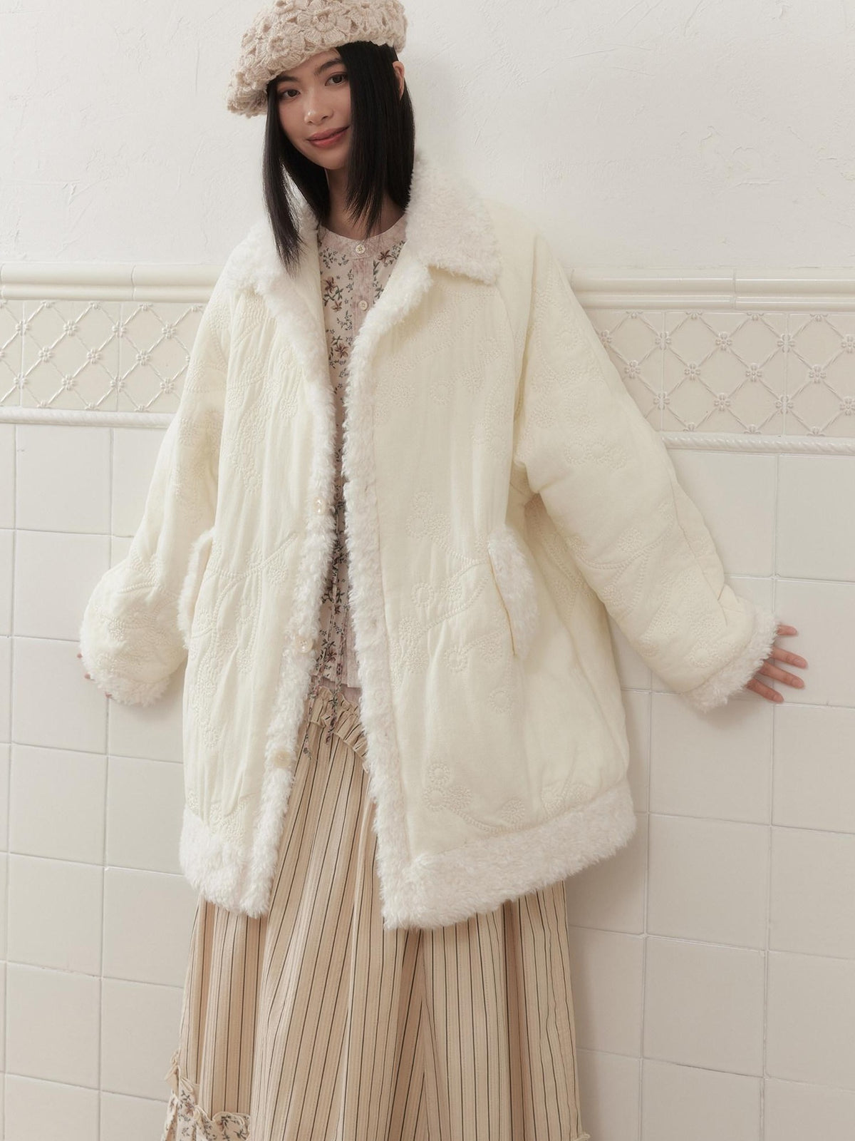 SENSELF Faux Fur Trim Embroidered New Chinese Style Women's Quilted Puffer Jackets