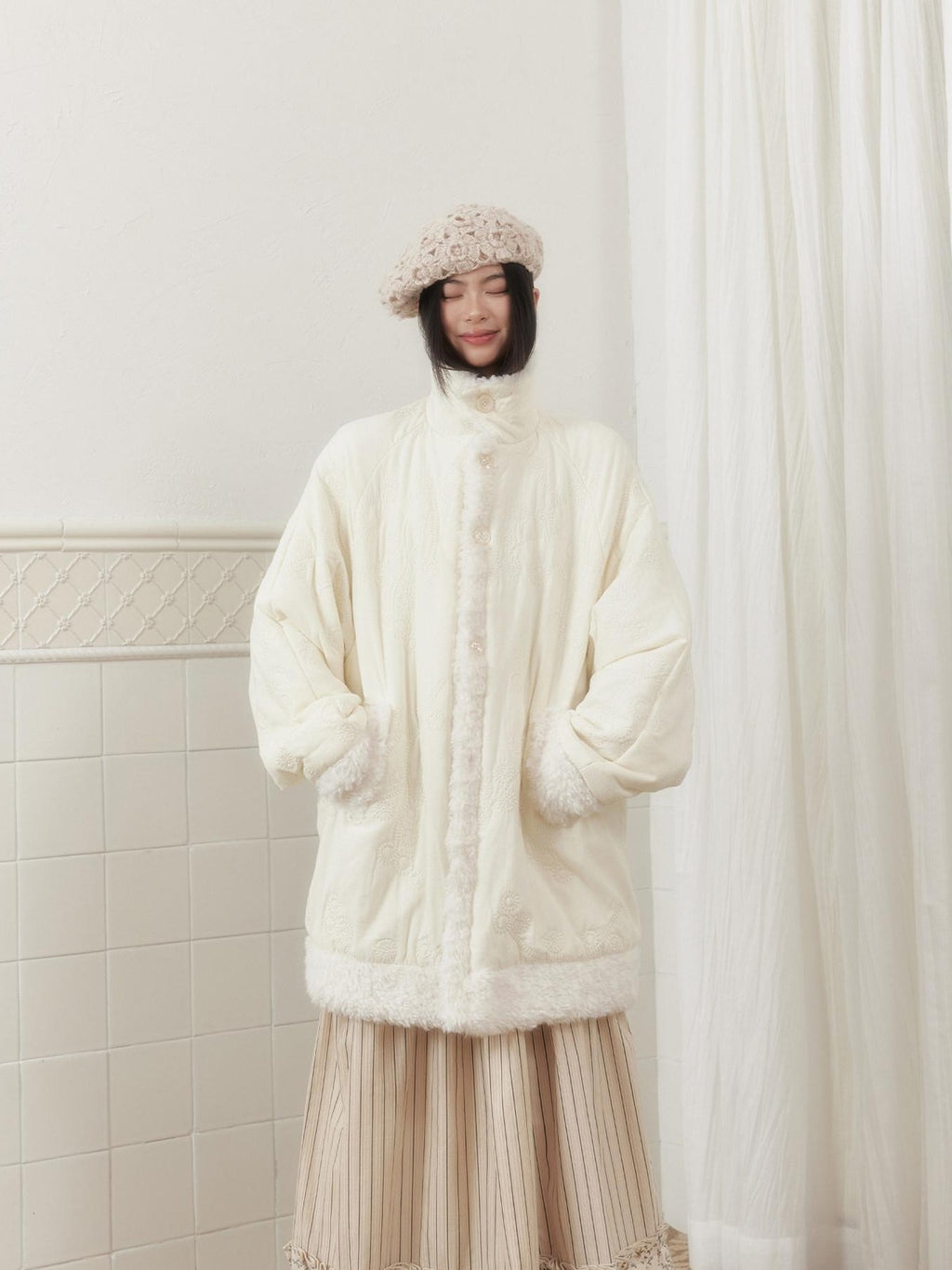 SENSELF Faux Fur Trim Embroidered New Chinese Style Women's Quilted Puffer Jackets