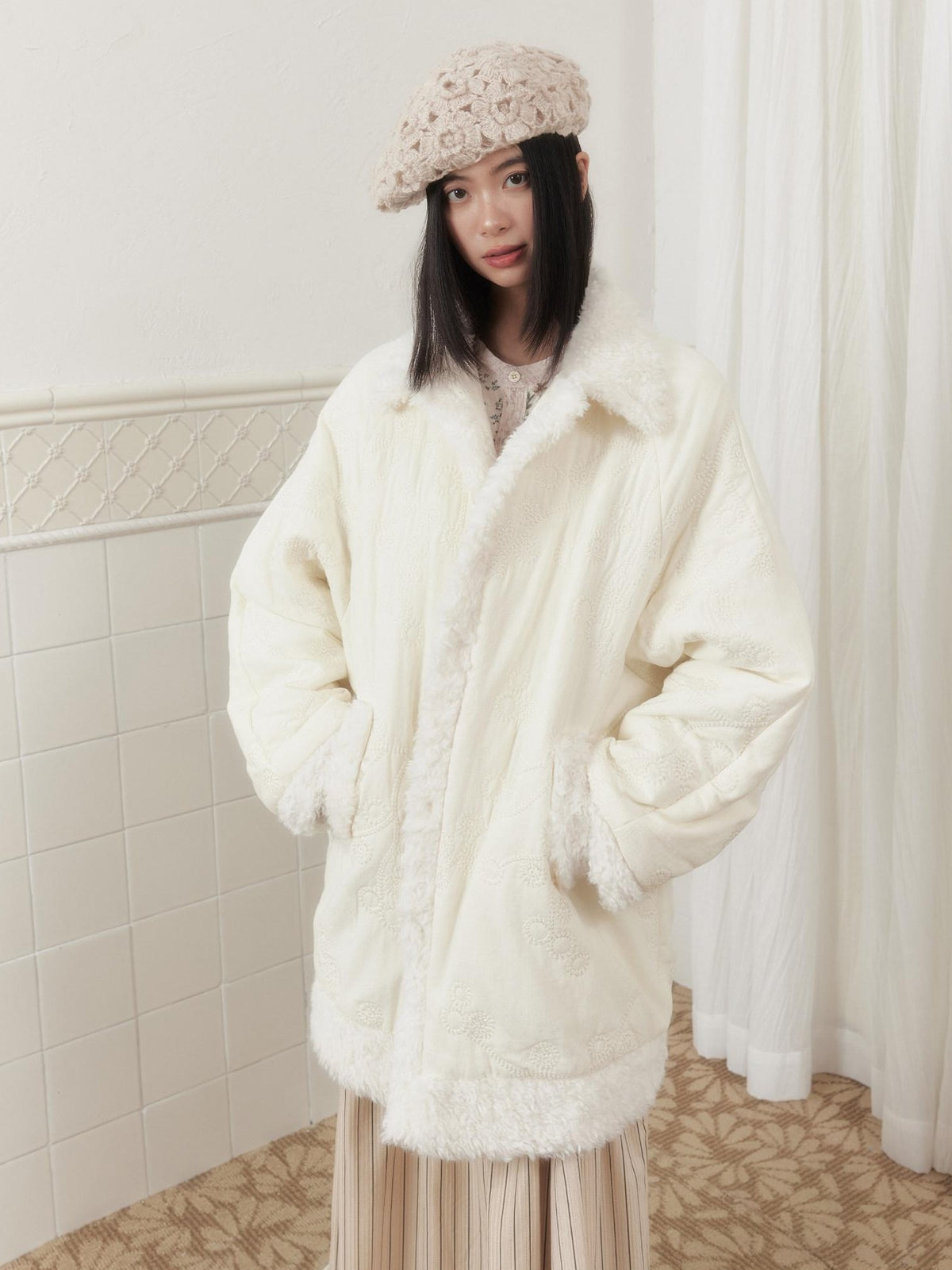 SENSELF Faux Fur Trim Embroidered New Chinese Style Women's Quilted Puffer Jackets
