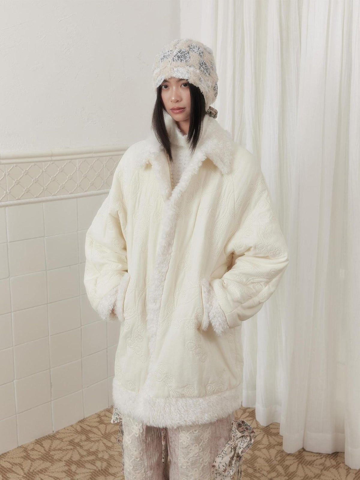 SENSELF Faux Fur Trim Embroidered New Chinese Style Women's Quilted Puffer Jackets