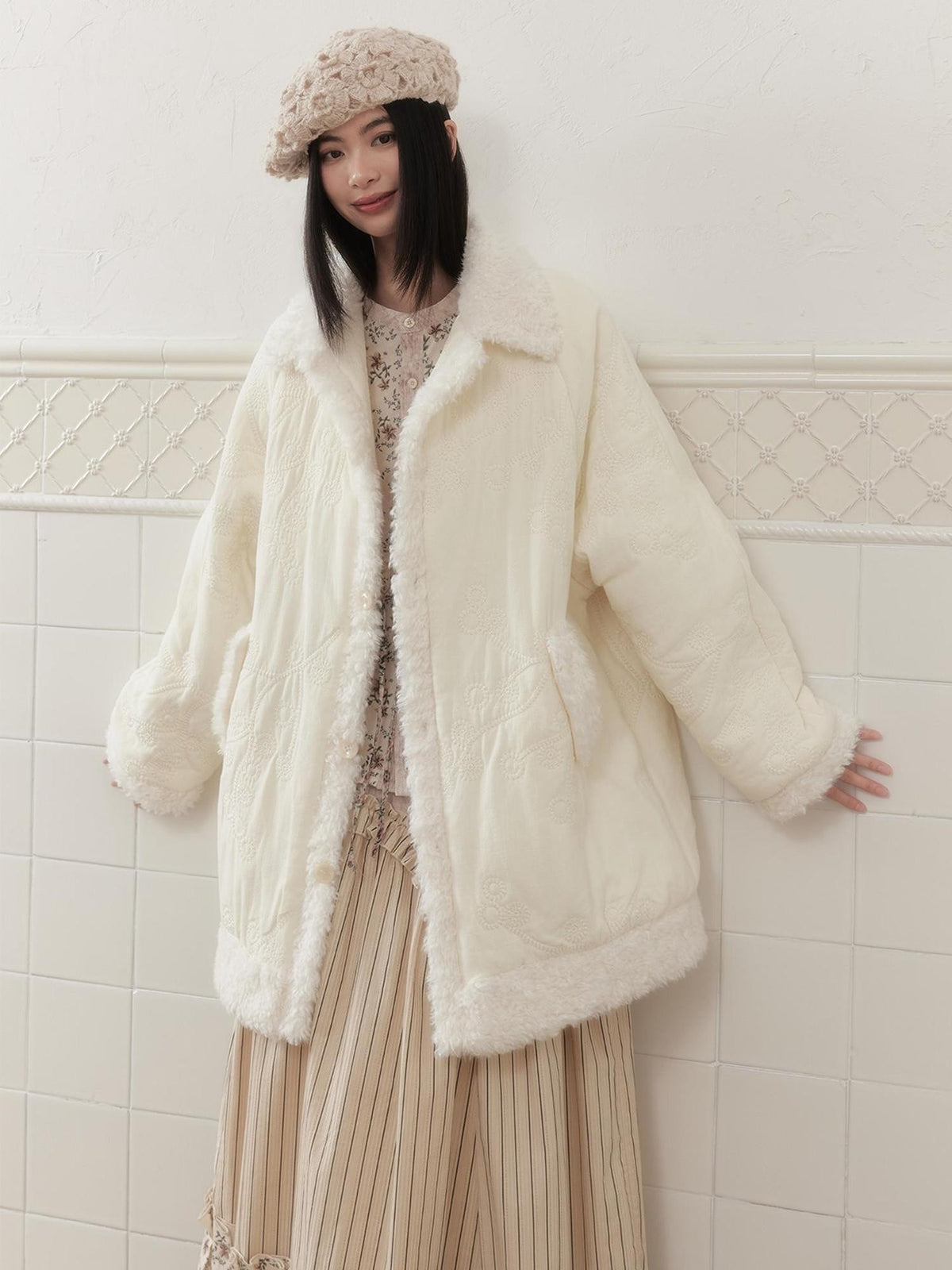 SENSELF Faux Fur Trim Embroidered New Chinese Style Women's Quilted Puffer Jackets
