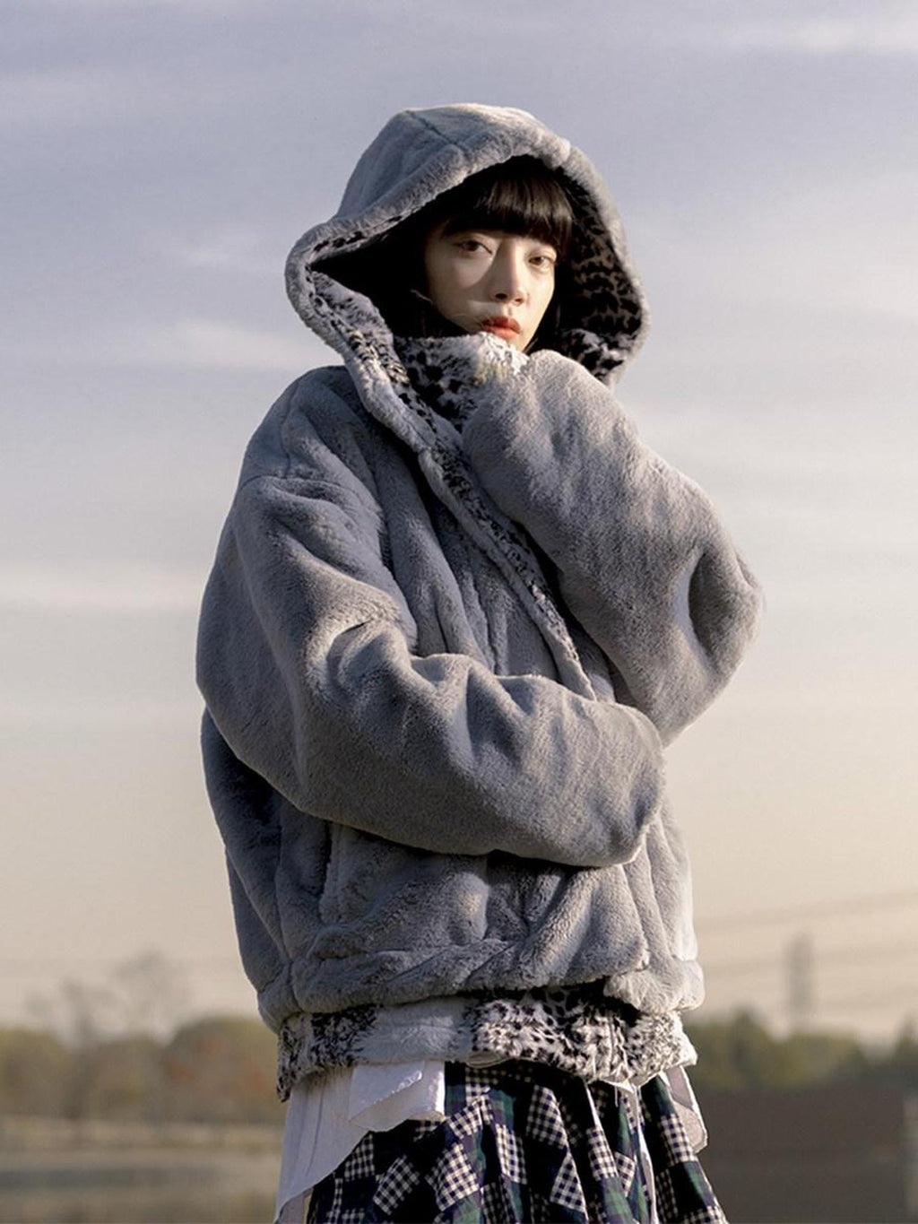SENSELF Gray Blue Snow Leopard Print Women's Silky Plush Fleece Jackets