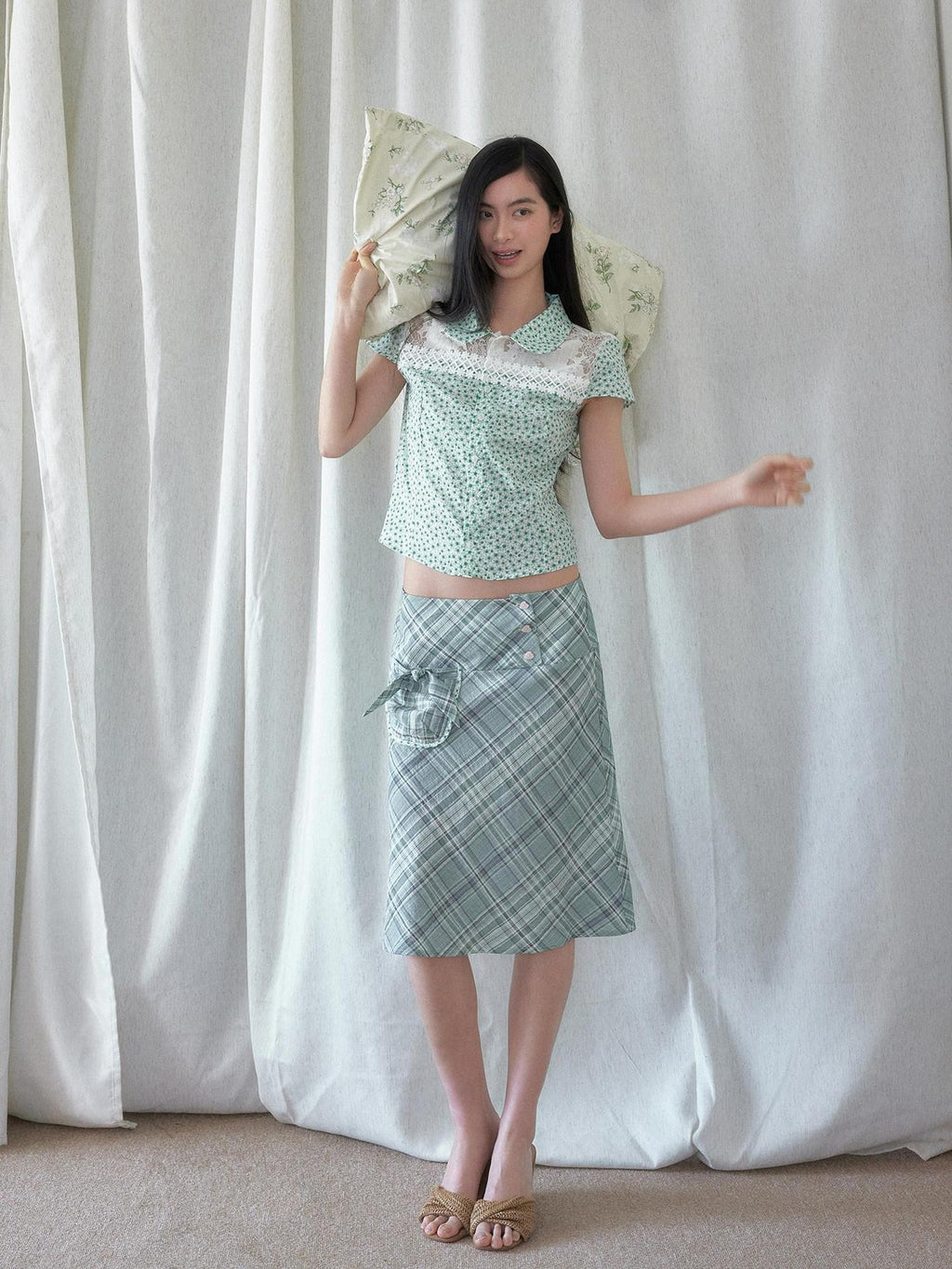 SENSELF Green White Spliced Polka Dot Floral Peter Pan Collar Women's Blouses