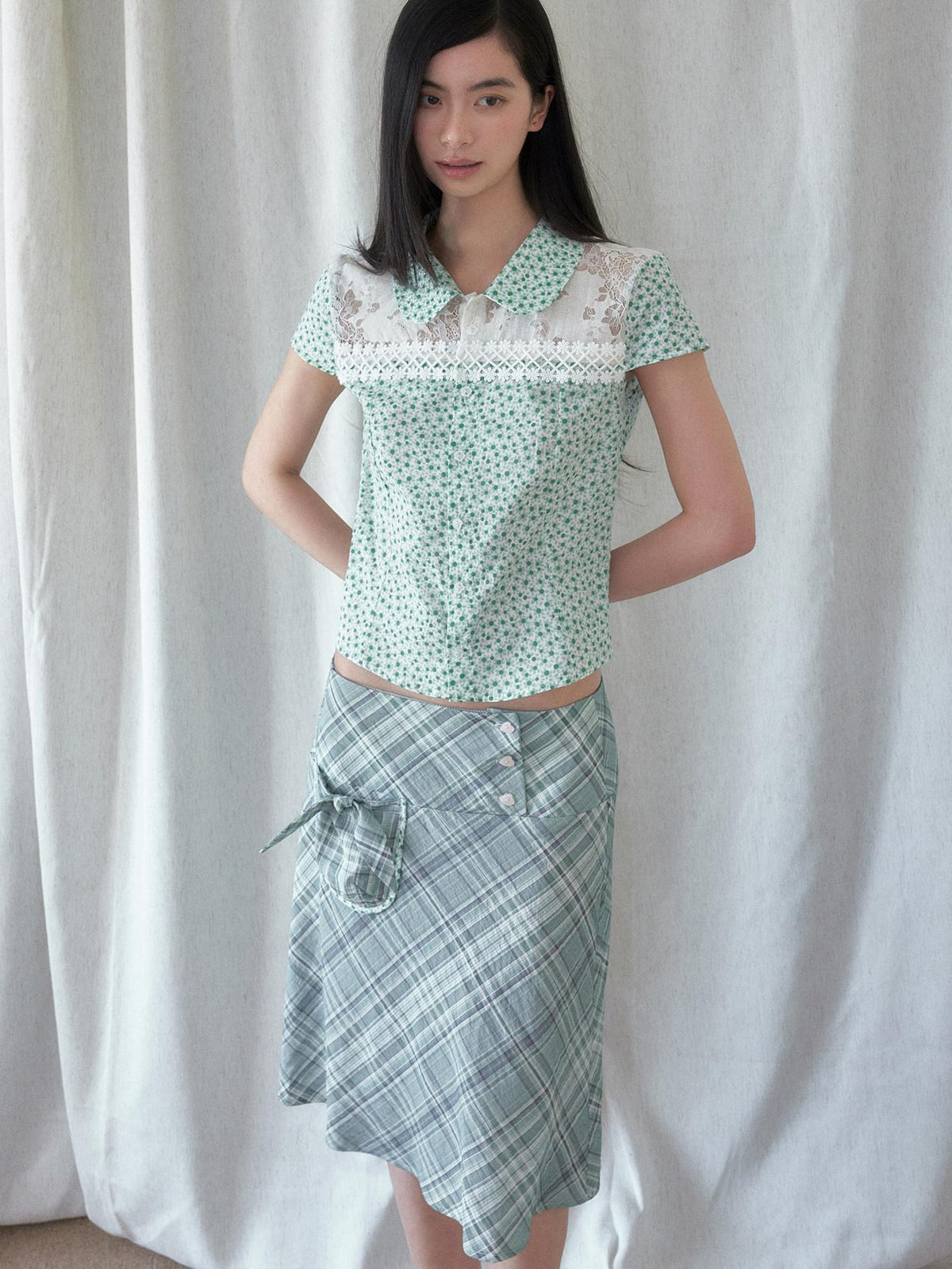 SENSELF Green White Spliced Polka Dot Floral Peter Pan Collar Women's Blouses